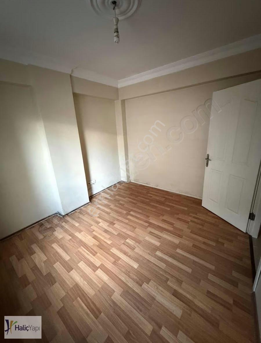 Feriköy Yay Meydanı'nda Kiralık 2+1 Daire - Görsel 17