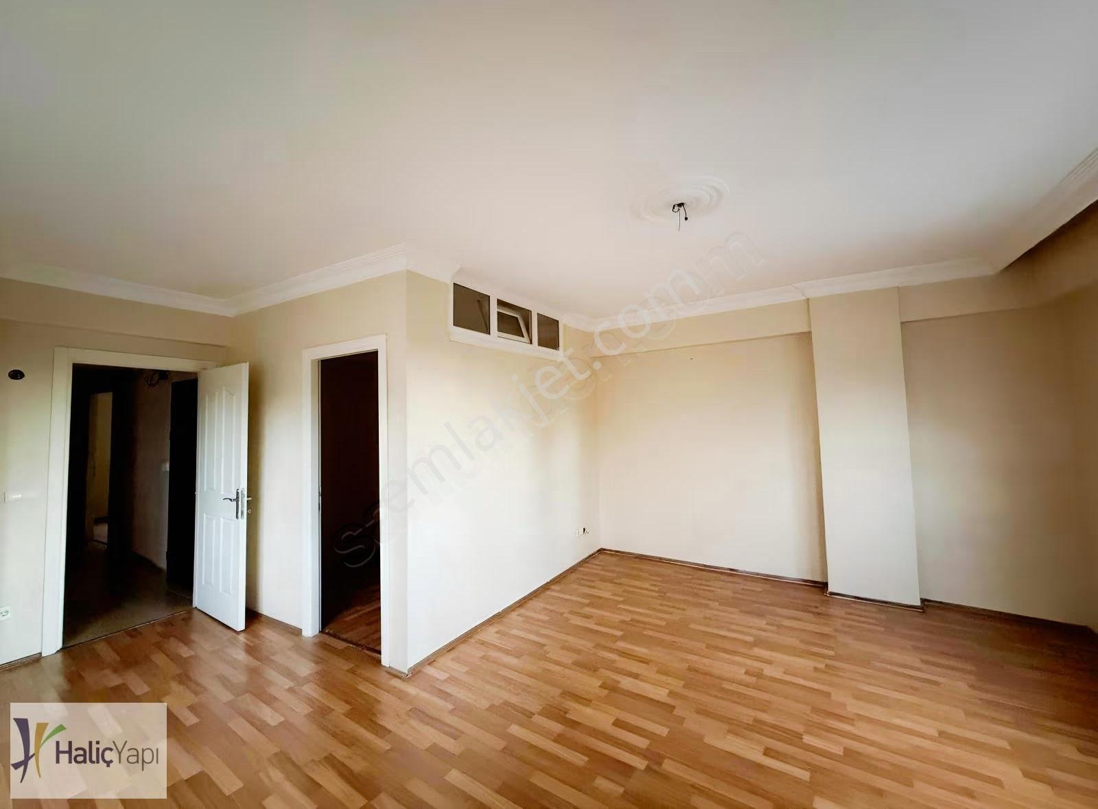 Feriköy Yay Meydanı'nda Kiralık 2+1 Daire - Görsel 18
