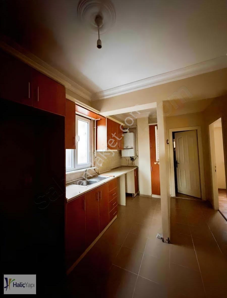 Feriköy Yay Meydanı'nda Kiralık 2+1 Daire - Görsel 10