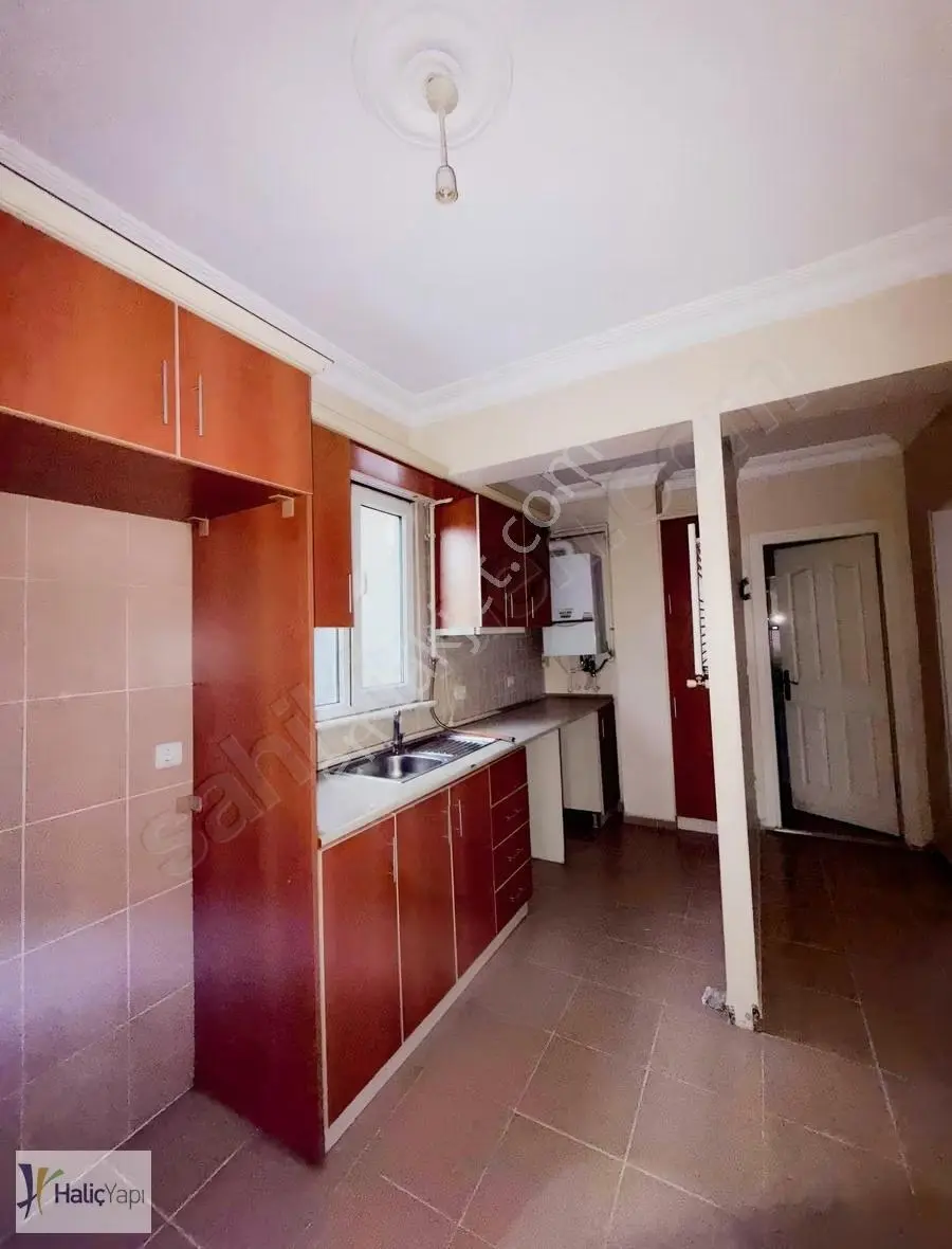 Feriköy Yay Meydanı'nda Kiralık 2+1 Daire - Görsel 4