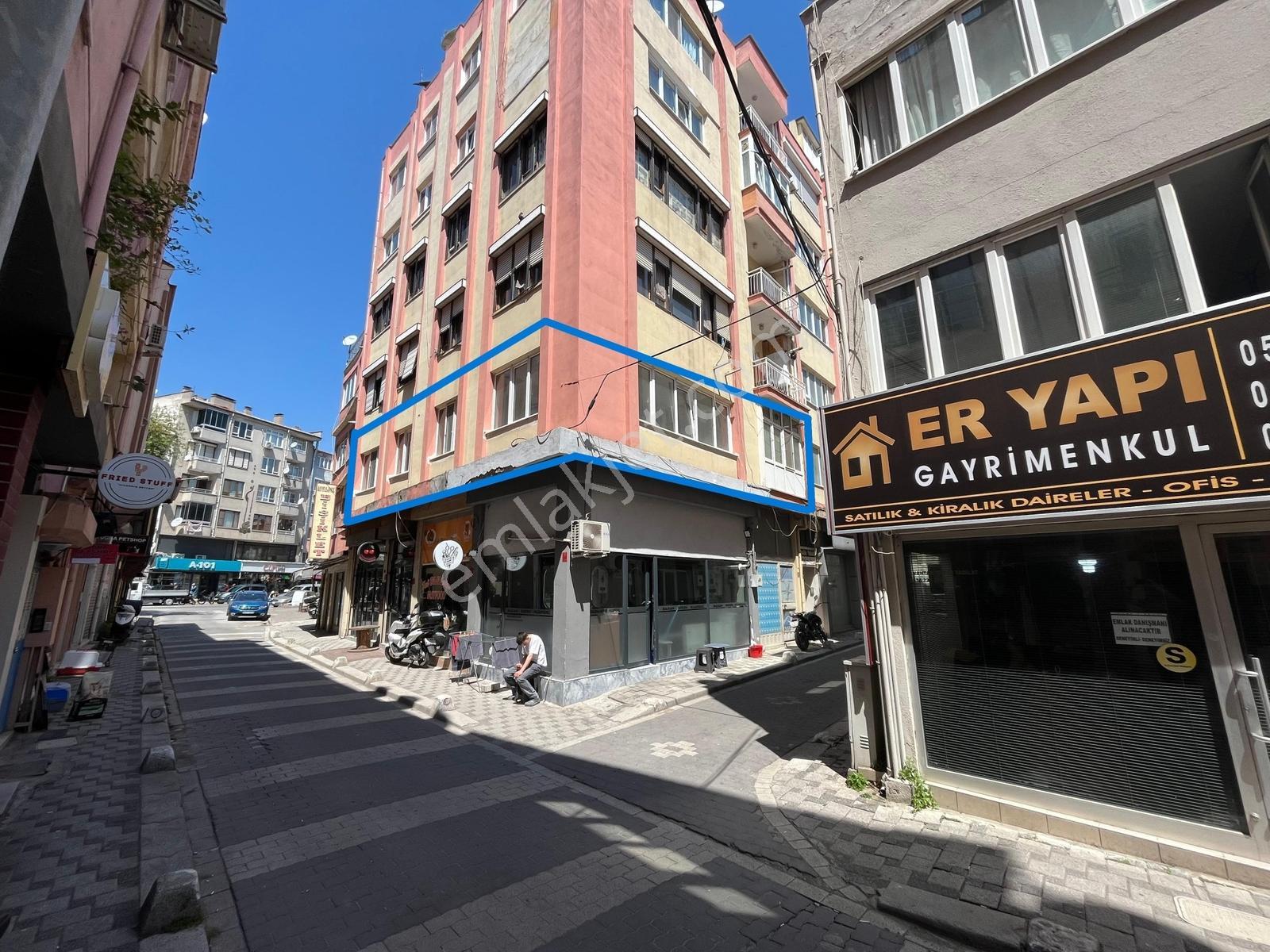 Altıeylül Mahallesinde Asansörlü Ara Kat Fırsat 2+1 Geniş Daire - Görsel 3