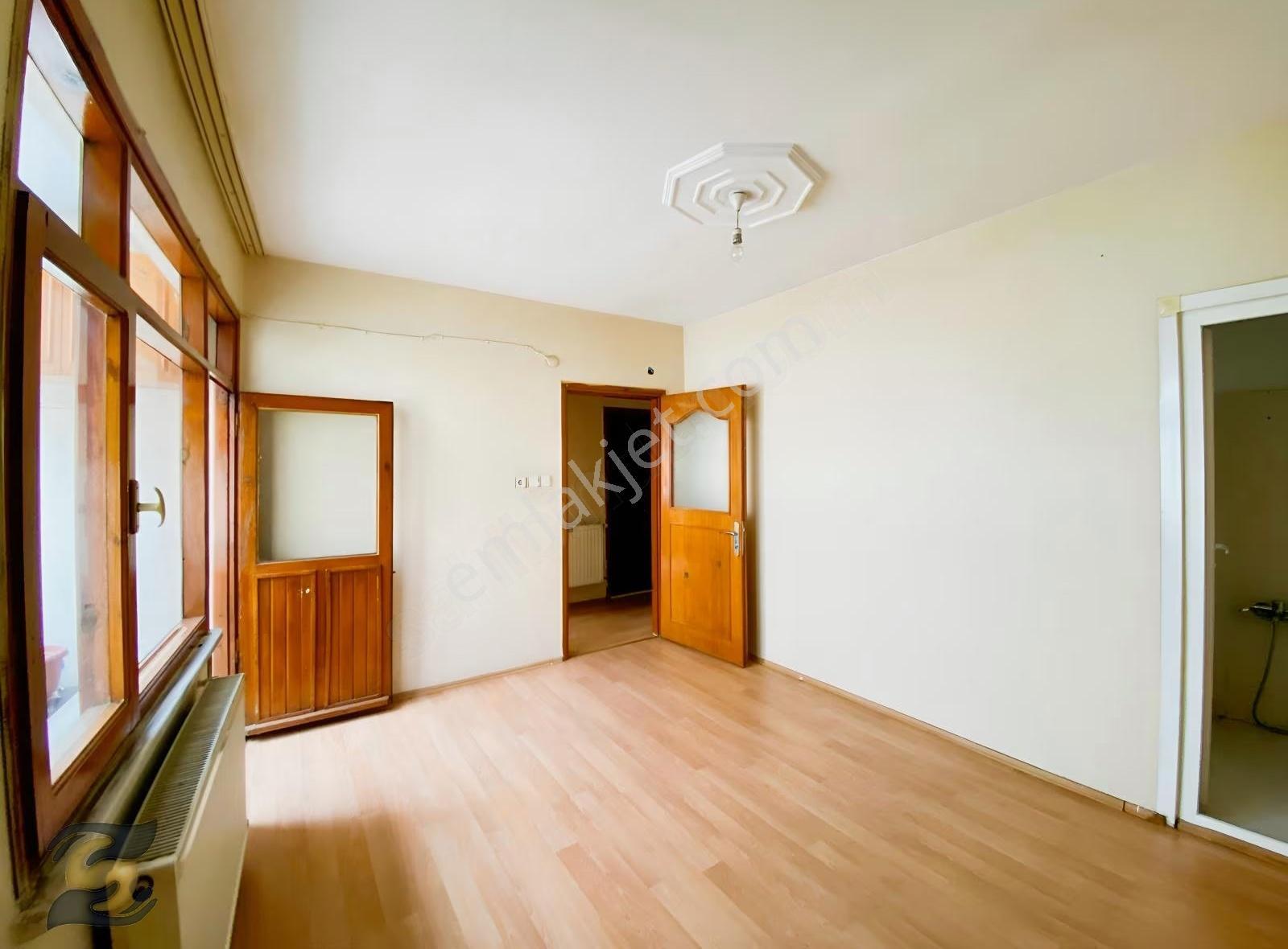 Tramvayın Dibinde Harika Konumda Kiralık 3+1 Fırsat Daire!!! - Görsel 32