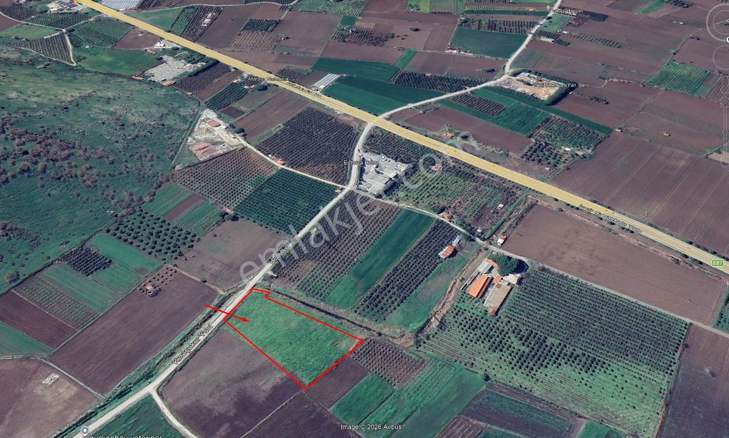 Cadde Üzerinde 10 Dönüm Düz Tarla Yatırım Fırsatı - Görsel 3