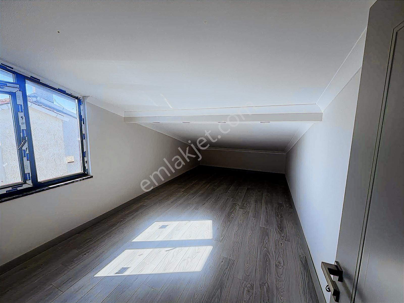 Harika Fırsat!!! Semizkumlarda Sıfır Triplex Villa 6+1 İskanlı - Görsel 16