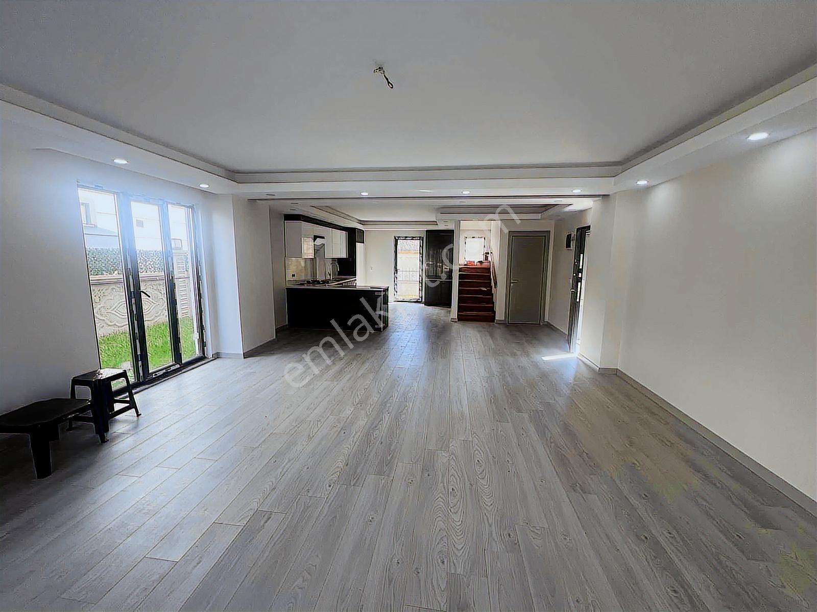 Harika Fırsat!!! Semizkumlarda Sıfır Triplex Villa 6+1 İskanlı - Görsel 4