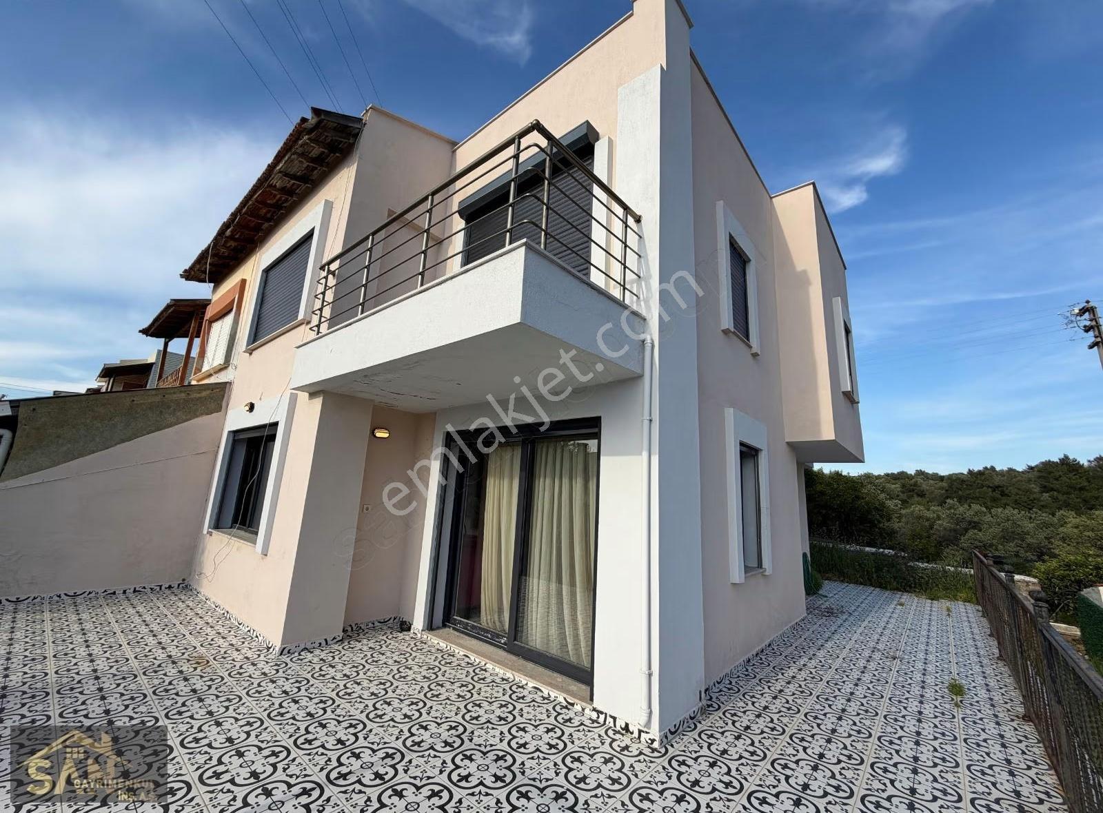San'dan Çeşme'de Satılık 3+1 Tadilatlı Masrafsız Fırsat Villa - Görsel 24
