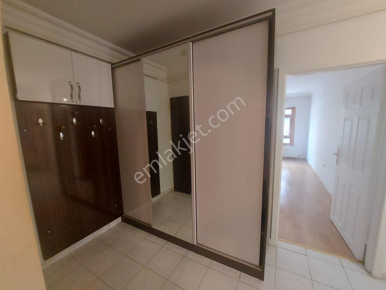 Asyapıdan 3+1 140m2 Asansörlü-kapalıgarajlı-teraslı-lüx Kombili - Görsel 16