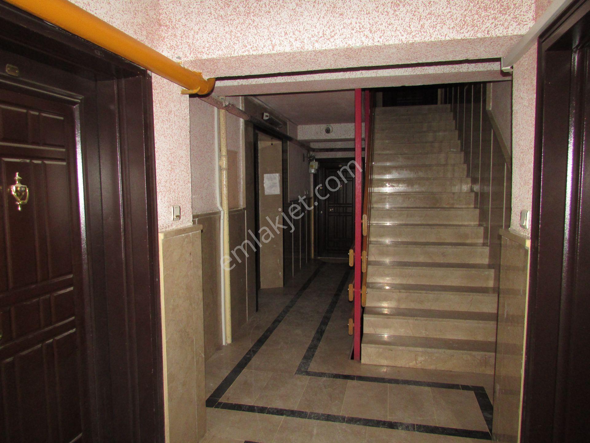 Asyapıdan 3+1 140m2 Asansörlü-kapalıgarajlı-teraslı-lüx Kombili - Görsel 32
