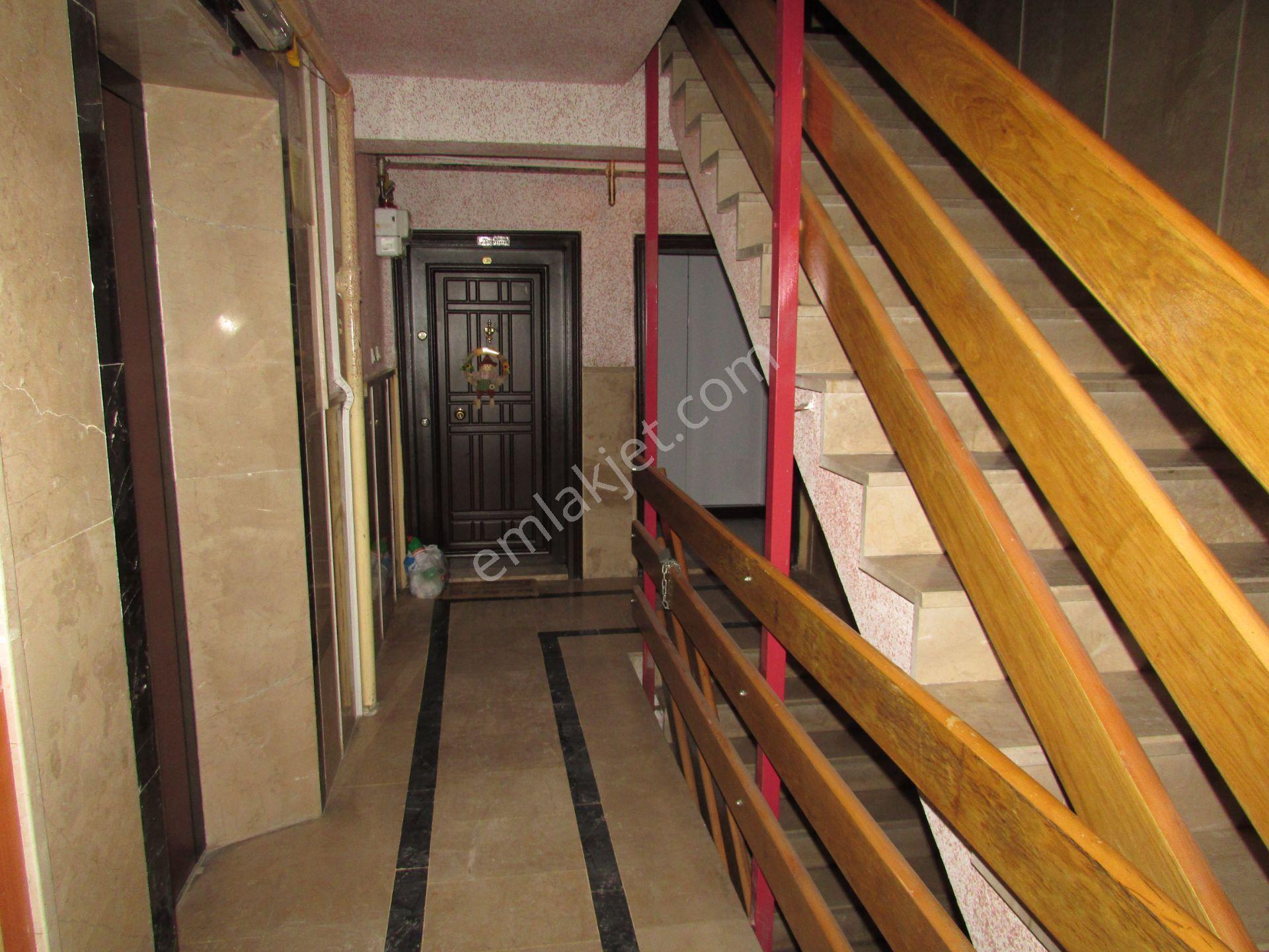 Asyapıdan 3+1 140m2 Asansörlü-kapalıgarajlı-teraslı-lüx Kombili - Görsel 31