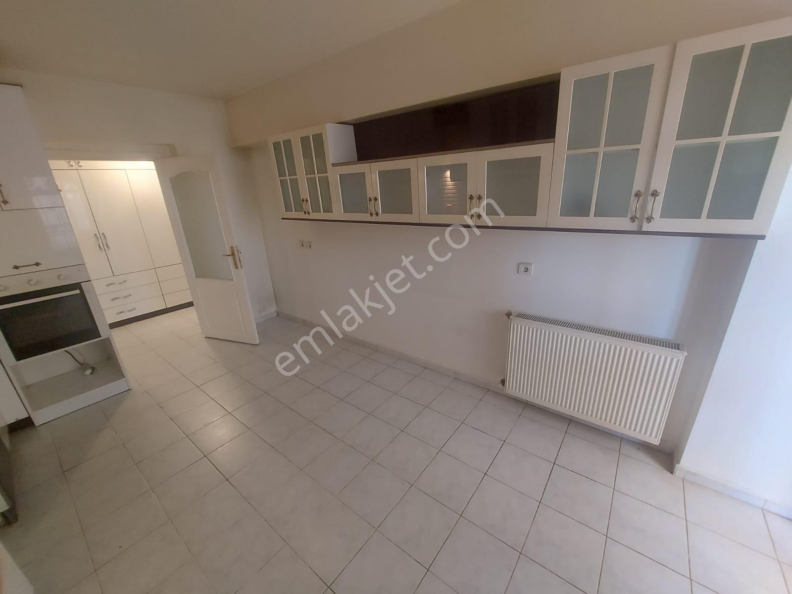 Asyapıdan 3+1 140m2 Asansörlü-kapalıgarajlı-teraslı-lüx Kombili - Görsel 7