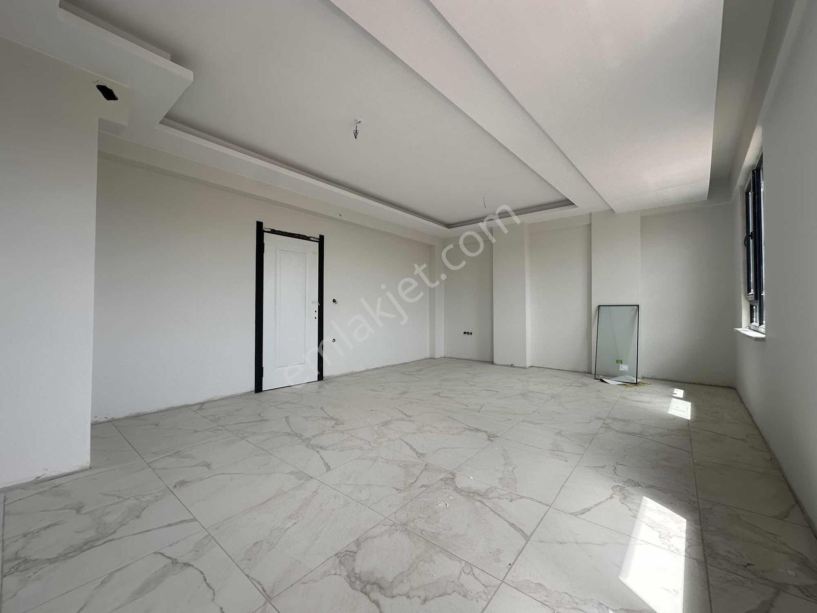 Esentepe Mah.teı Yakını Satılık 5+1 Dubleks Daire