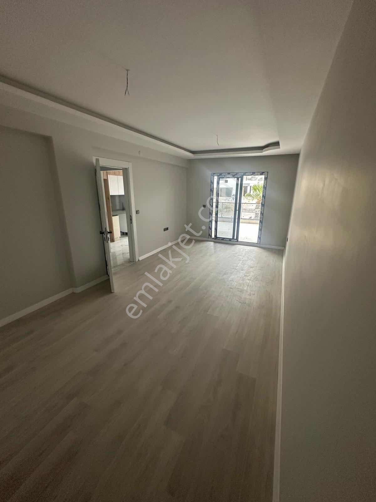 Menemende Satılık 2+1 Teraslı Lüks Kapalı Mutfak Daire - Görsel 7