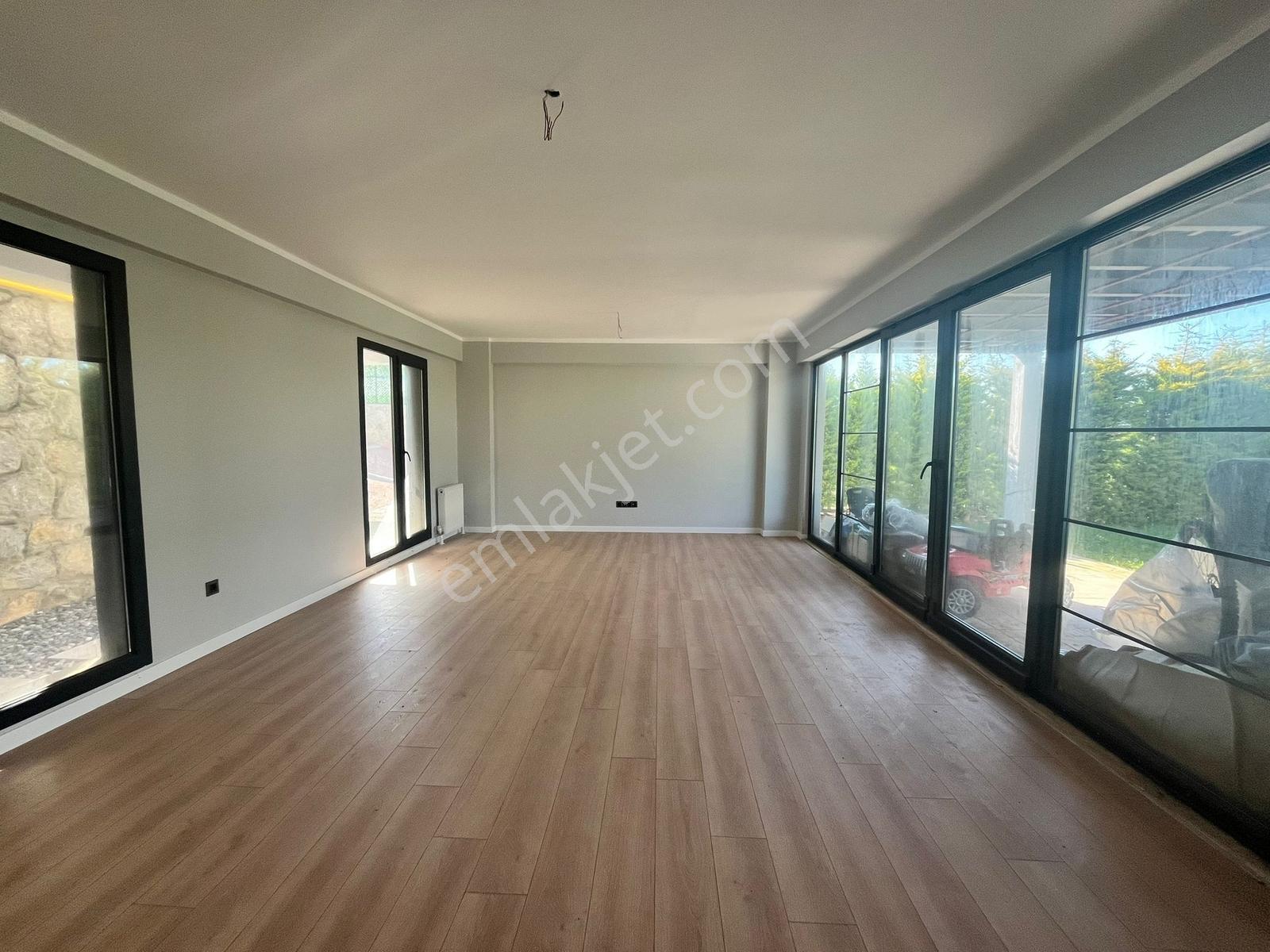 Remax Anka'dan Şile'de Deniz Manzaralı Müstakil Havuzlu Villa - Görsel 7