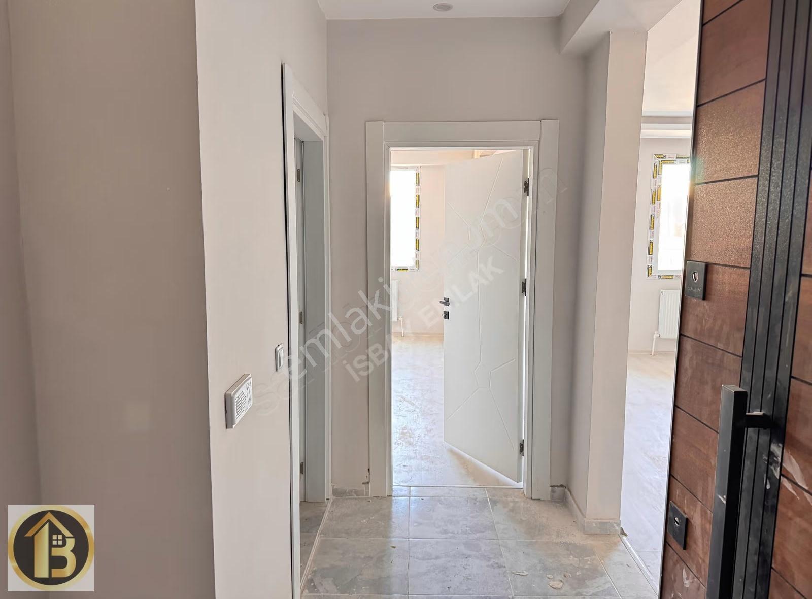 Hastane Yakını, Sıfır 1+1 Lüks Daire: 67m² Net, Balkonlu