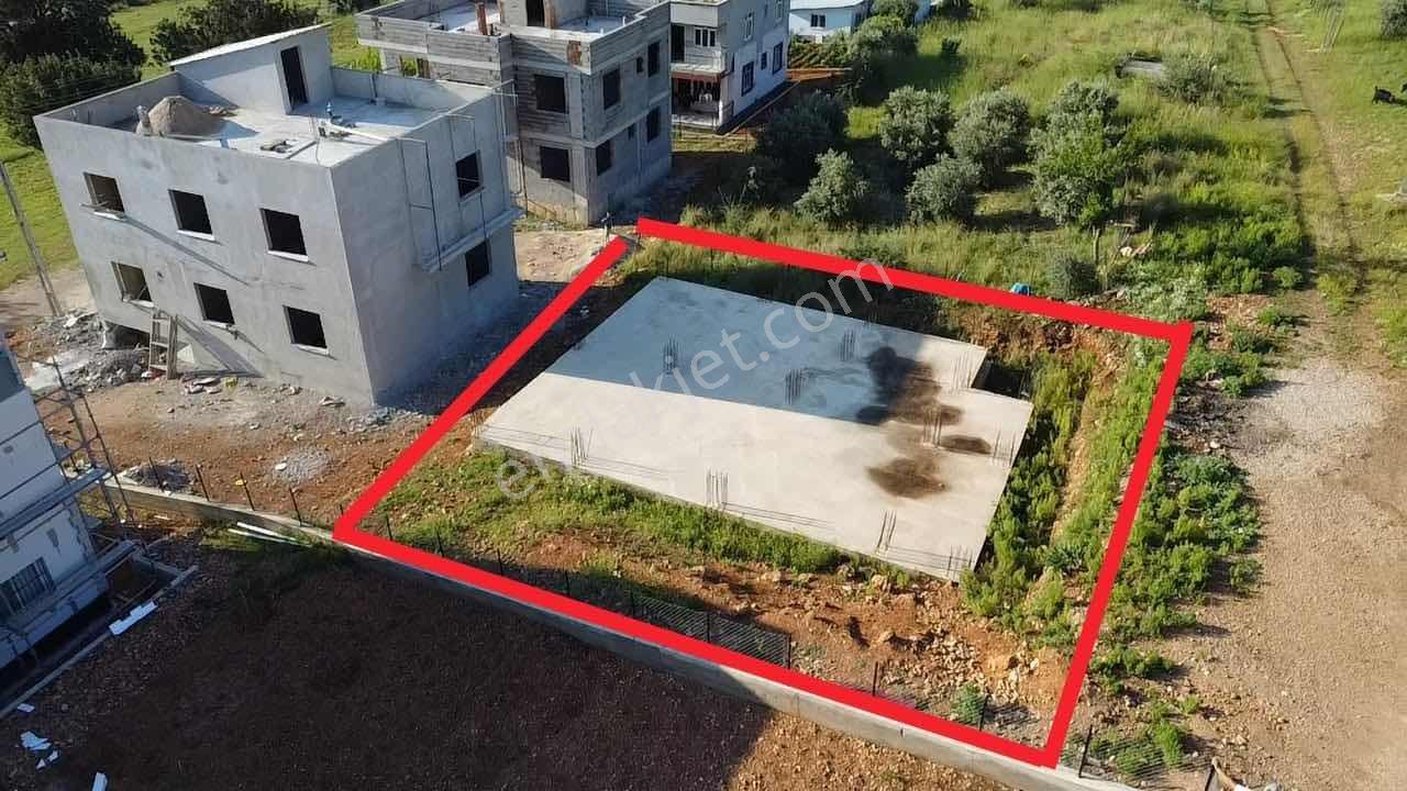 Kozan Gayrimenkulden İçinde Temeli Olan Arsa Süper Fiyat İle