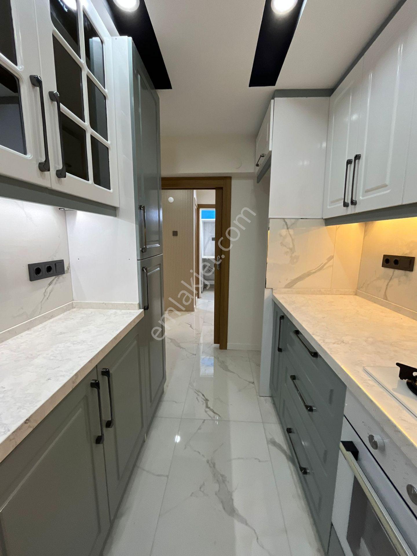 Asil'den Mithatpaşa Caddesinde 2+1 Giriş Kat Sıfır Yapılı Daire - Görsel 7