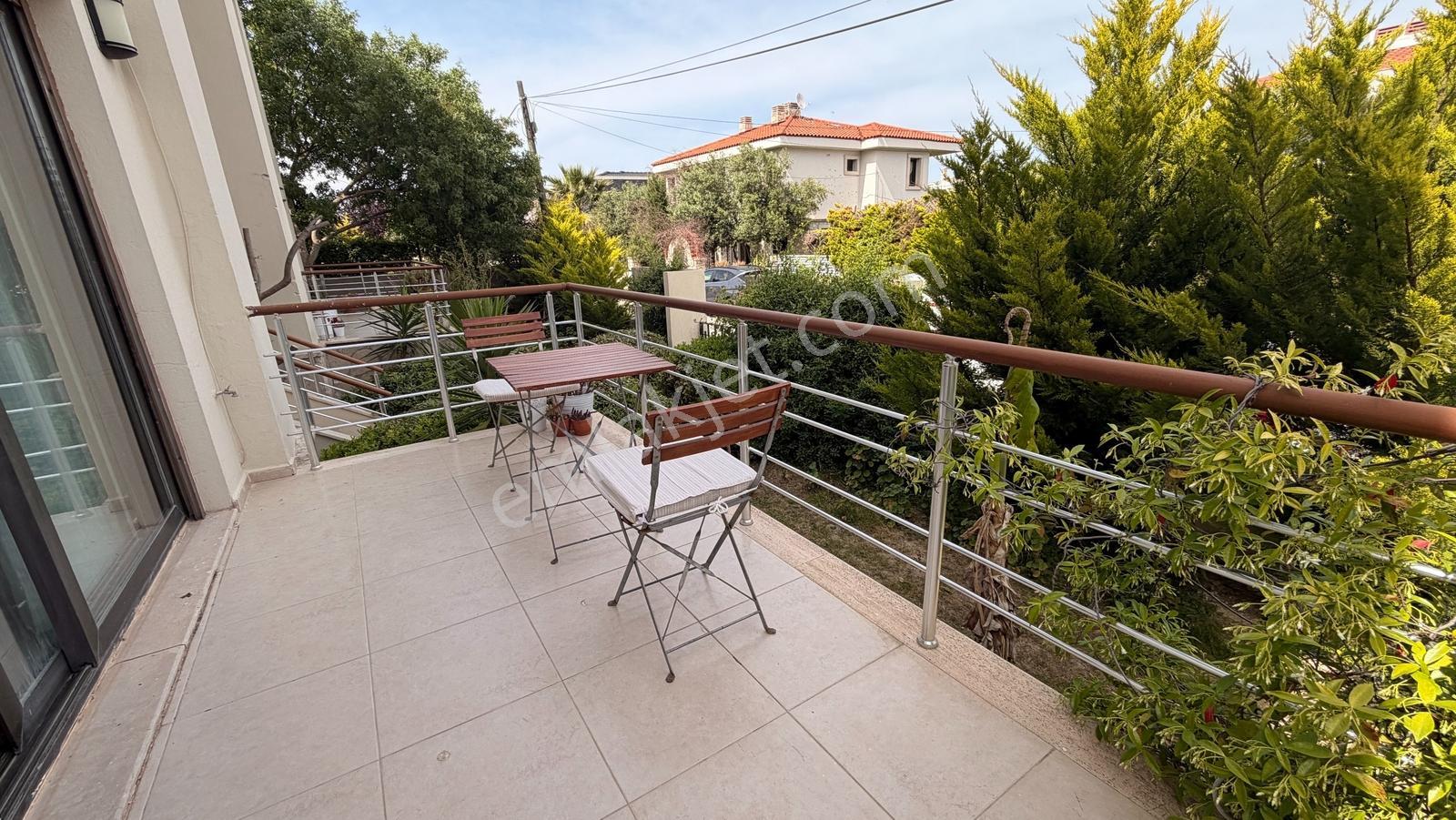 Alaçatı Göbene' De Kiralık Eşyalı Dubleks Villa - Görsel 9