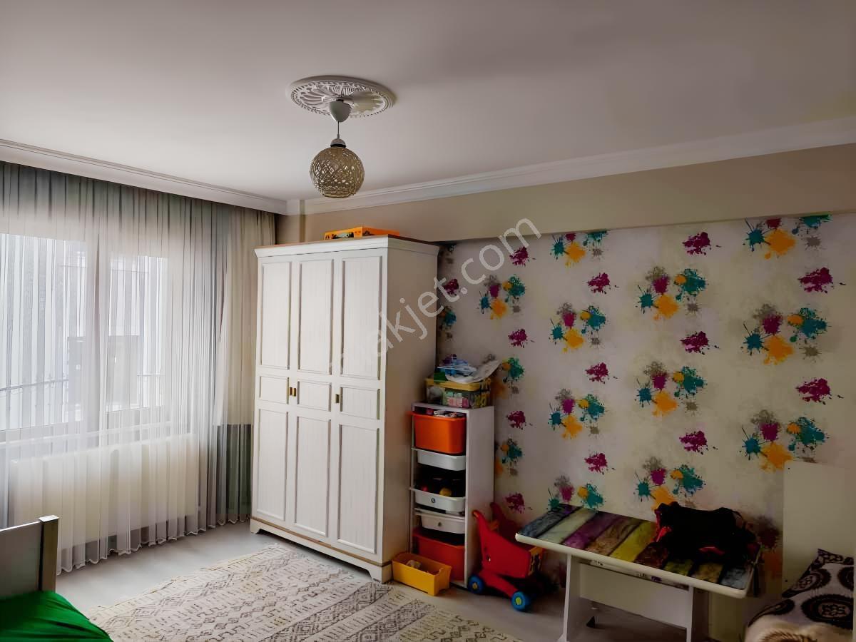 Remax Hür'den Geyve Merkezde Satılık Müstakil Villa - Görsel 26