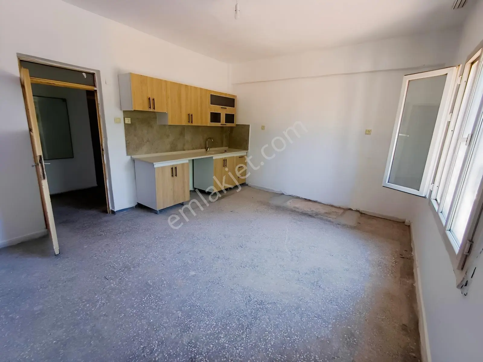 Menteşeoğlu Mahallesi 3+1 Kiralık Daire