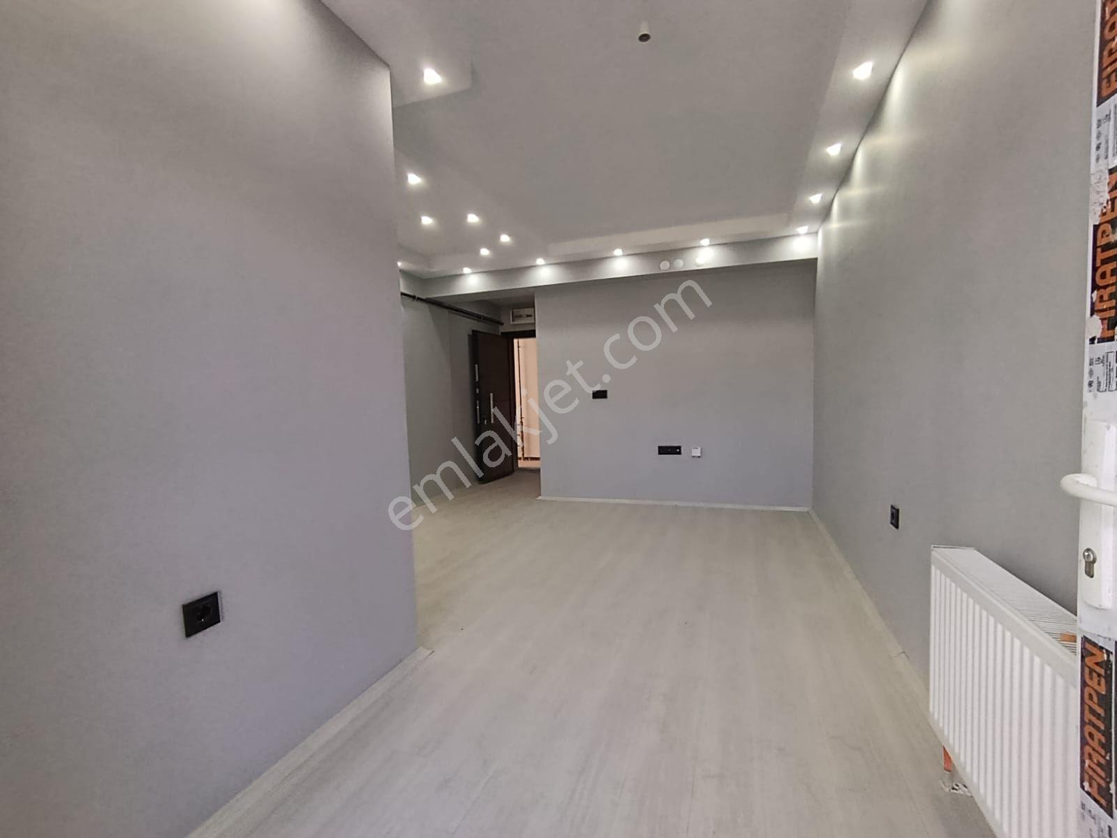 Rw Nest'ten A.ü İletişim Kapısı Yakını Satılık İskanlı 2+0 Daire - Görsel 11