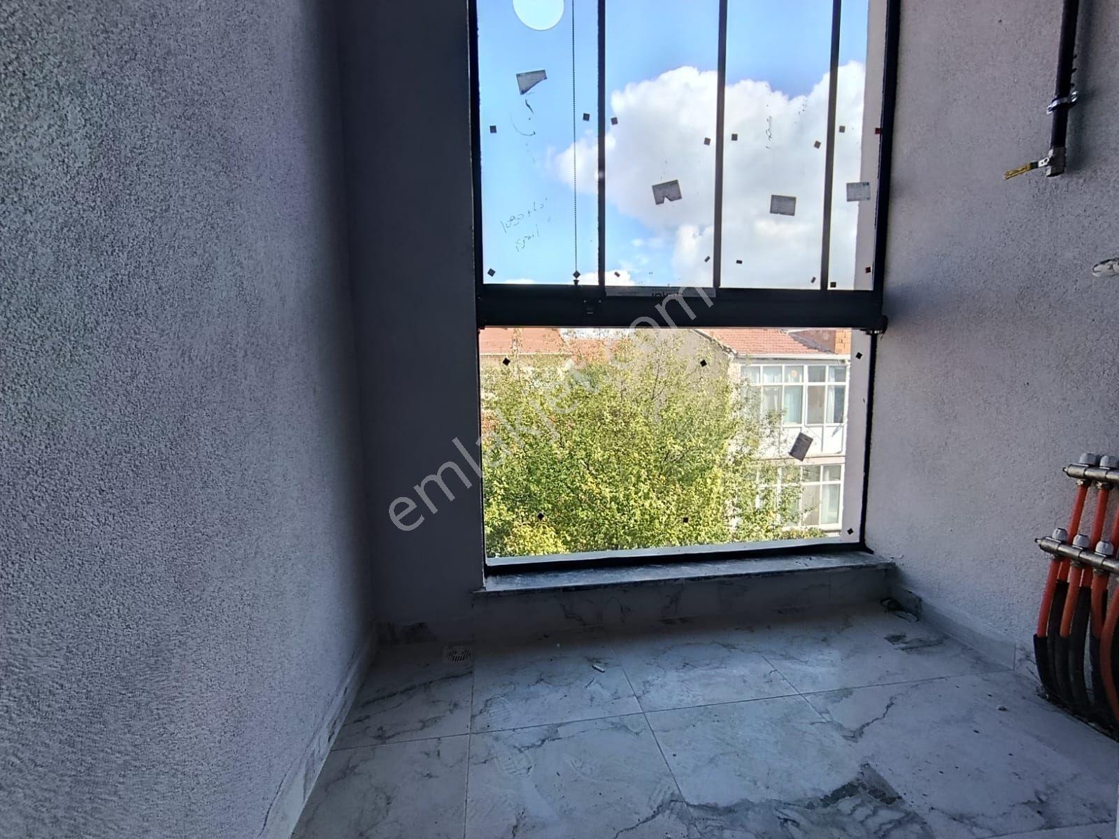 Rw Nest'ten A.ü İletişim Kapısı Yakını Satılık İskanlı 2+0 Daire - Görsel 12
