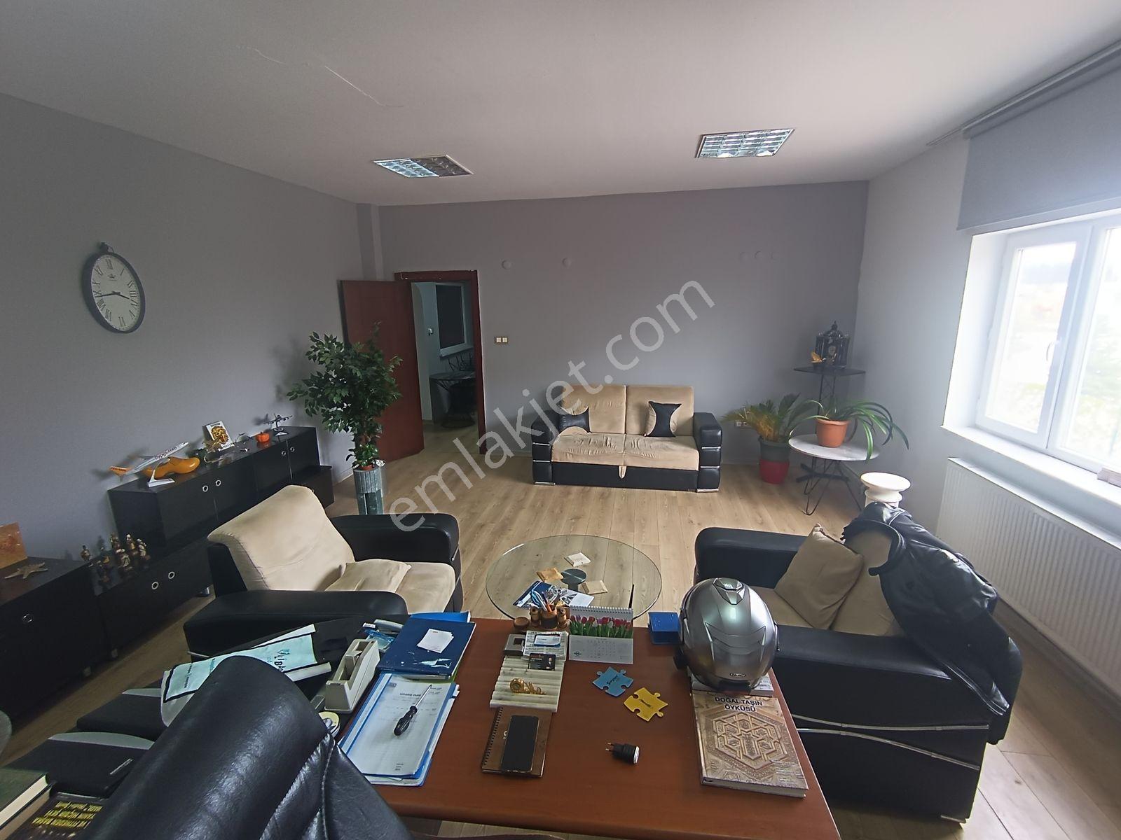 Rw Nest'ten Emko 3. Cadde'de Köşe Konumlu Satılık İşyeri - Görsel 11