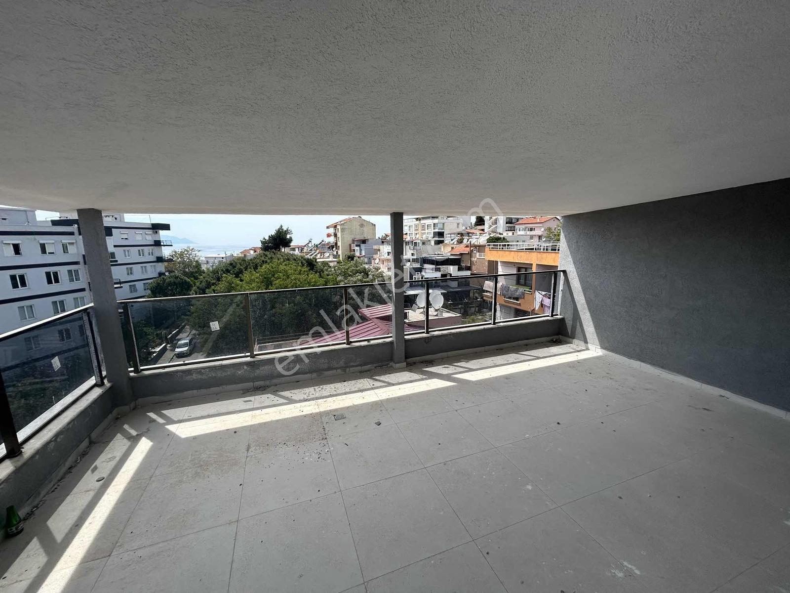 Kuşadası Hacıfevzullah Mah. Deniz Manzaralı 3+1 Dubleks Daire - Görsel 17