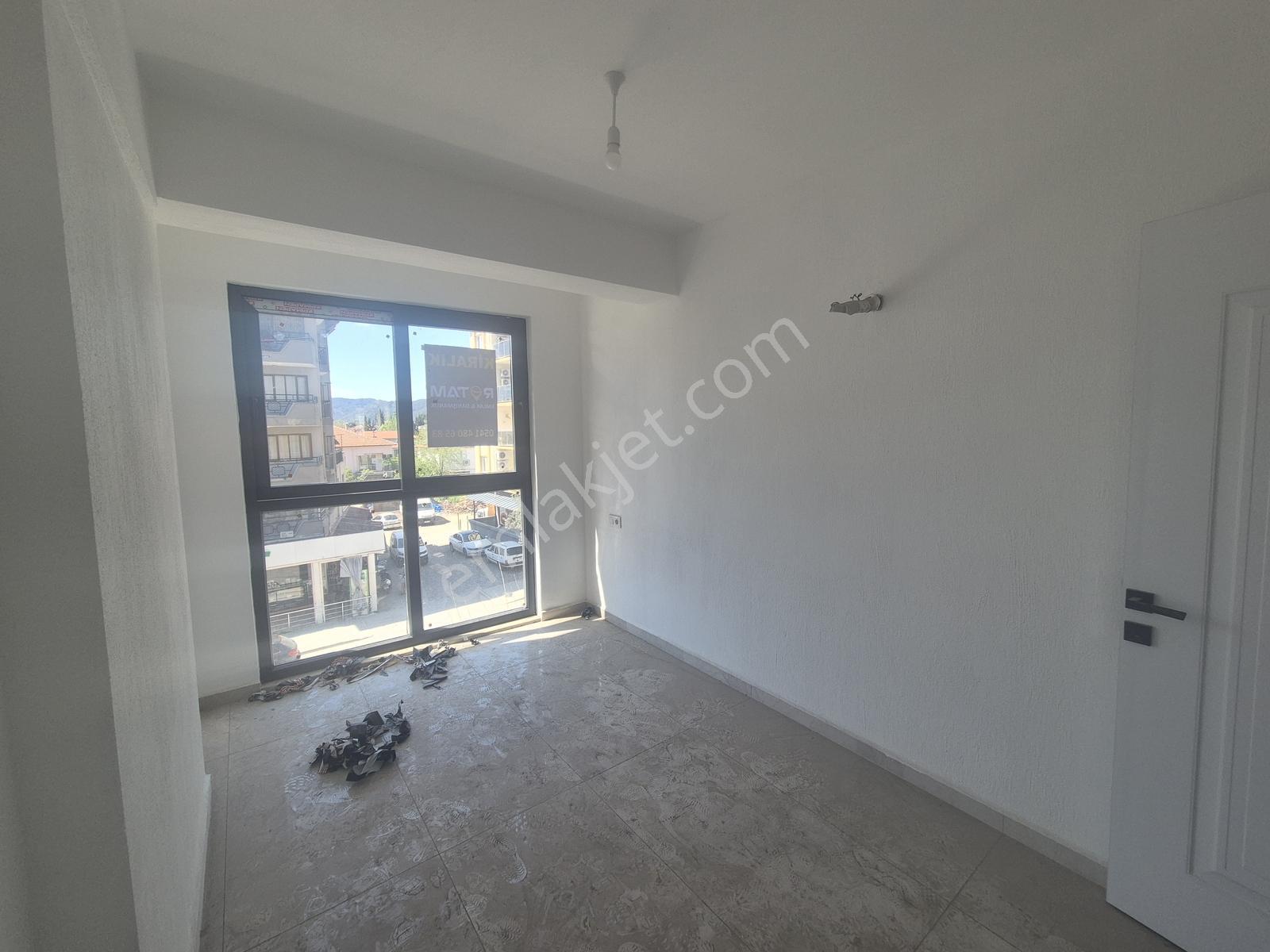 Rotam Emlaktan Ortaca Merkez Cadde Üstünde Sıfır2+1 Kiralık Ofis - Görsel 13