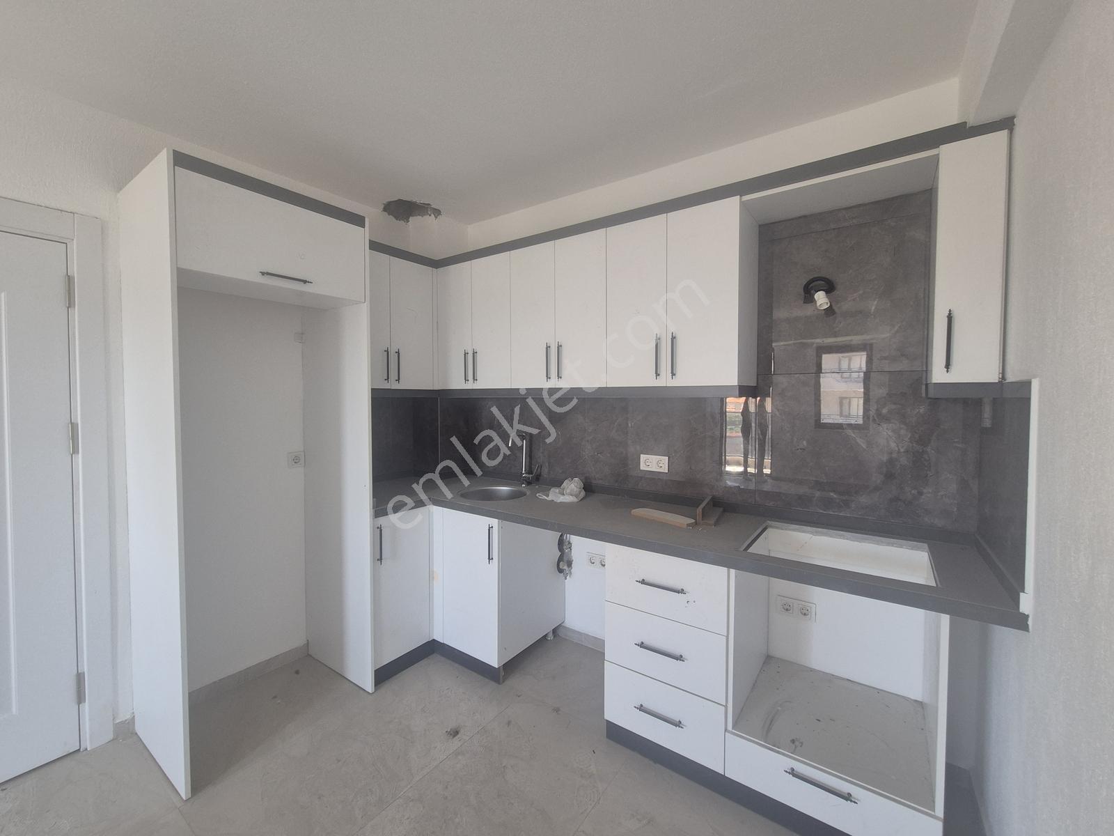 Rotam Emlaktan Ortaca Merkez Cadde Üstünde Sıfır2+1 Kiralık Ofis - Görsel 5