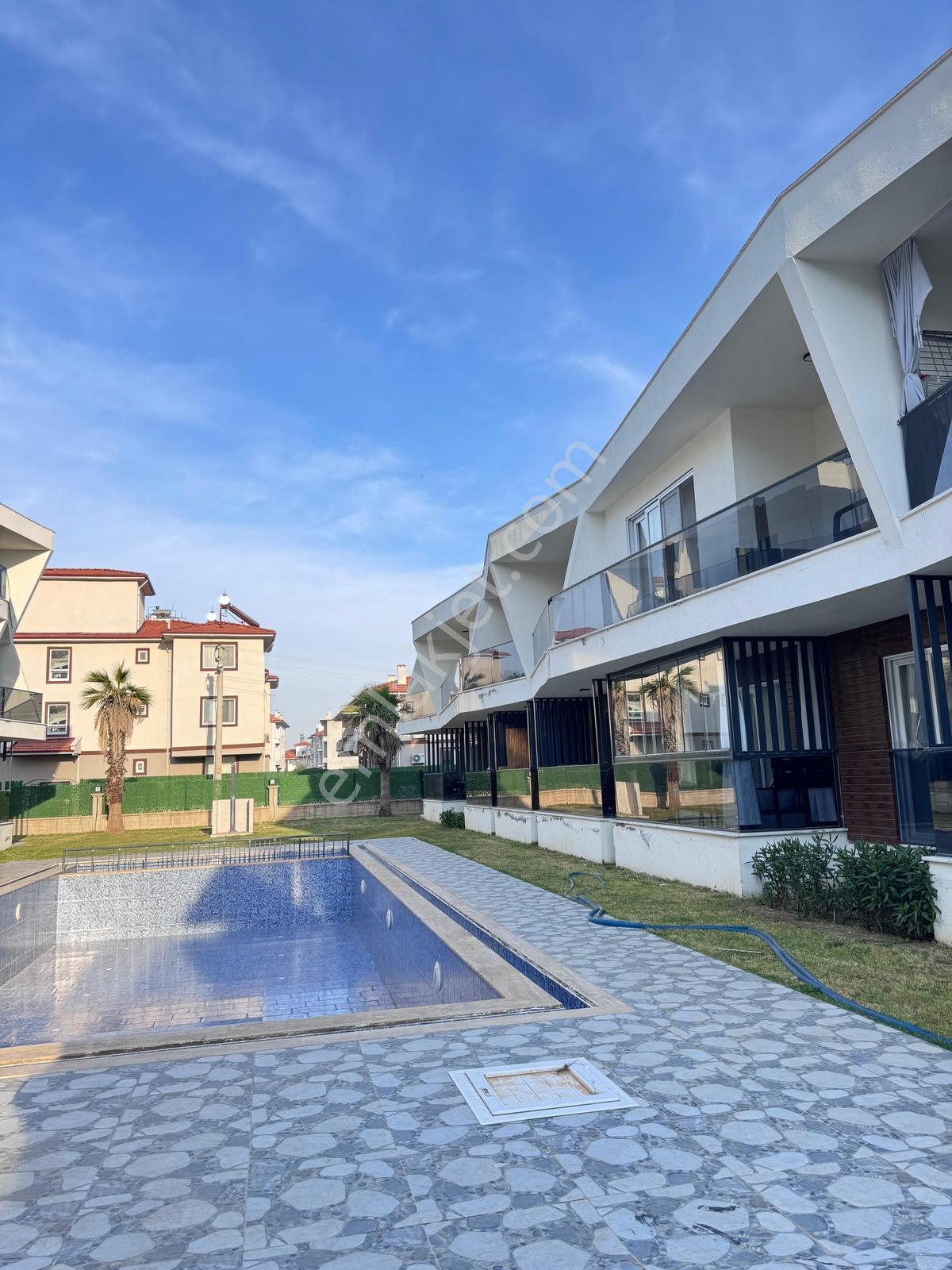 Rotam Emlaktan Ortaca'da Havuzlu Full Eşyalı Kiralık 1+1 Daire