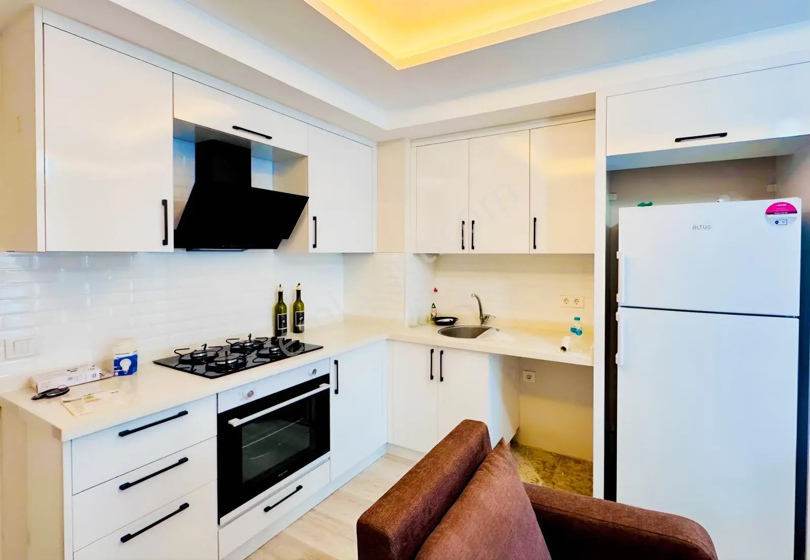 Ortaca Havuzlu Sitede 1+1 Yüksek Kredili Eşyalı Satılık Daire - Görsel 2