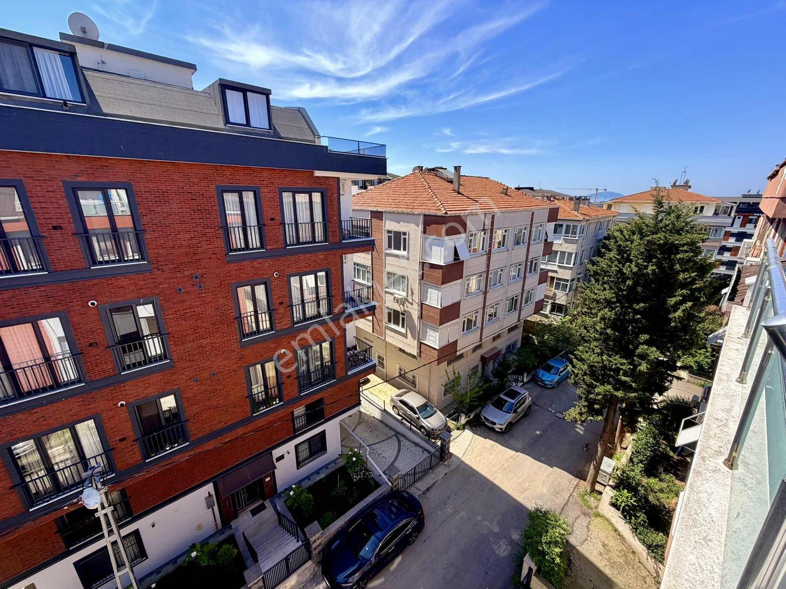Küçükyalı Metro Ve Palladium Cadde Avm Yakın Teraslı 3+1 - Görsel 9