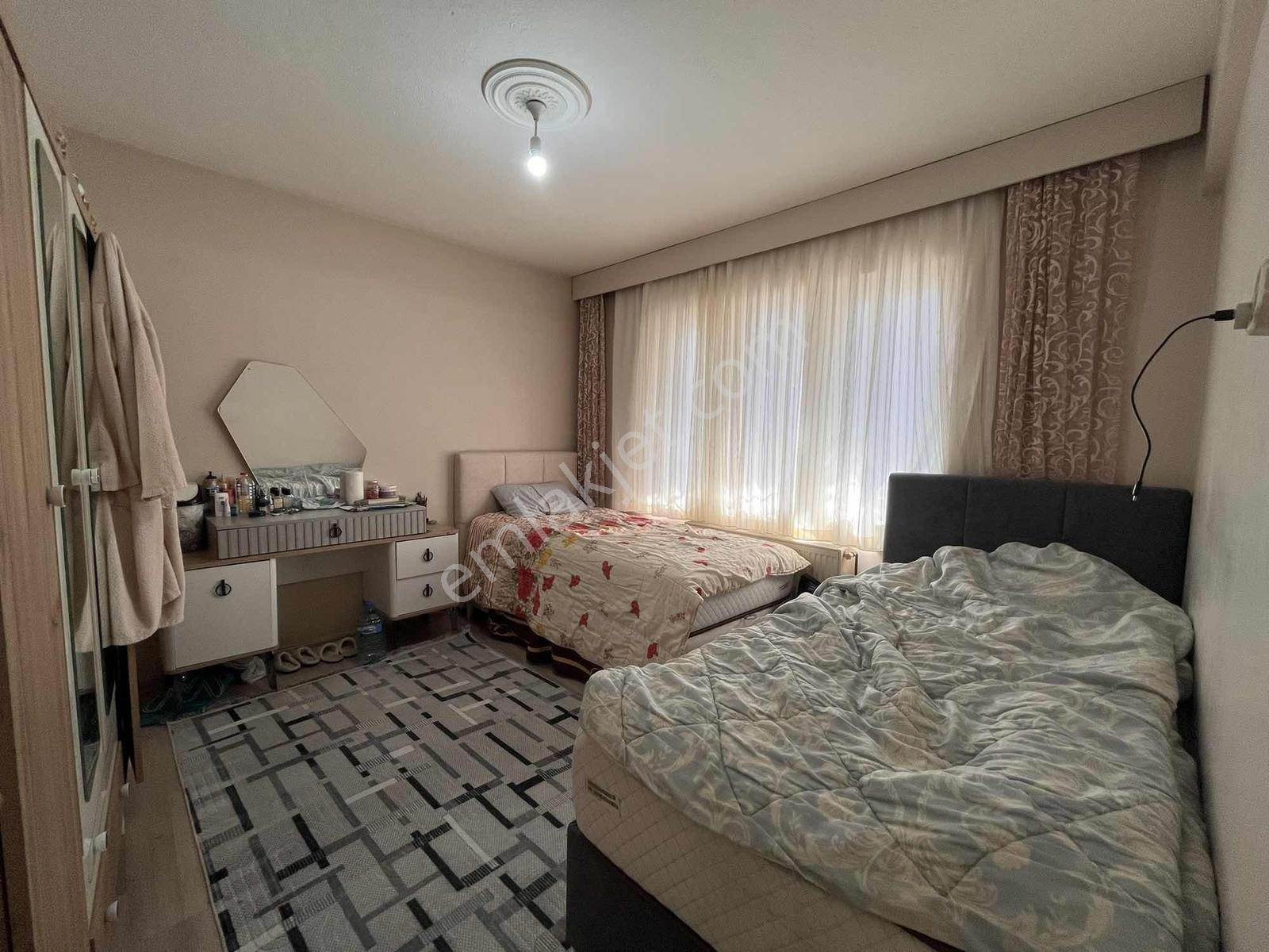 Gülbahçe'de 4 Katlı Ana Cadde Üzerinde Satılık Bina - Görsel 10