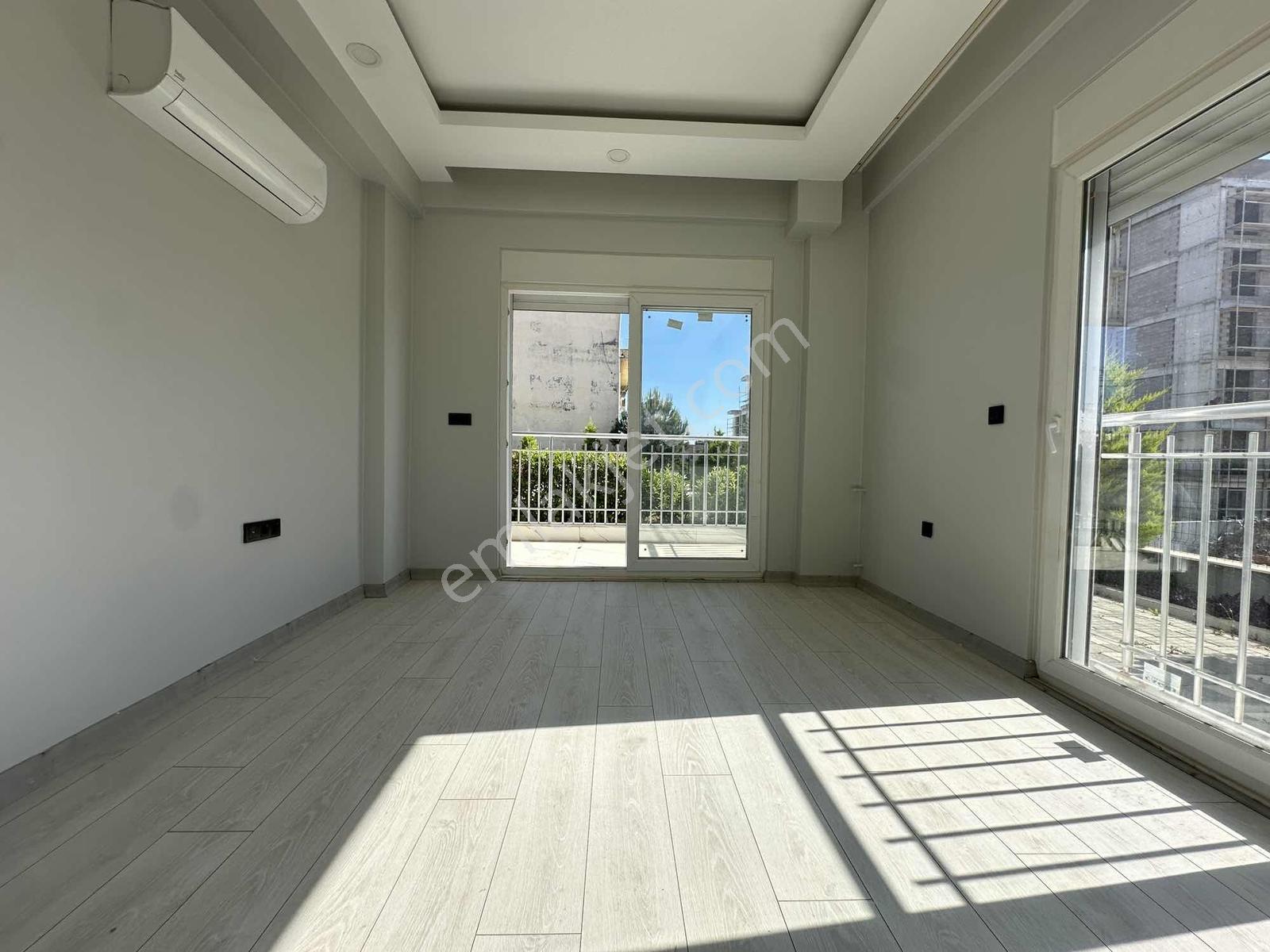 Altıntaşta Havuz Cepheli Kiralık 1+1 Bahçe Katı - Görsel 6
