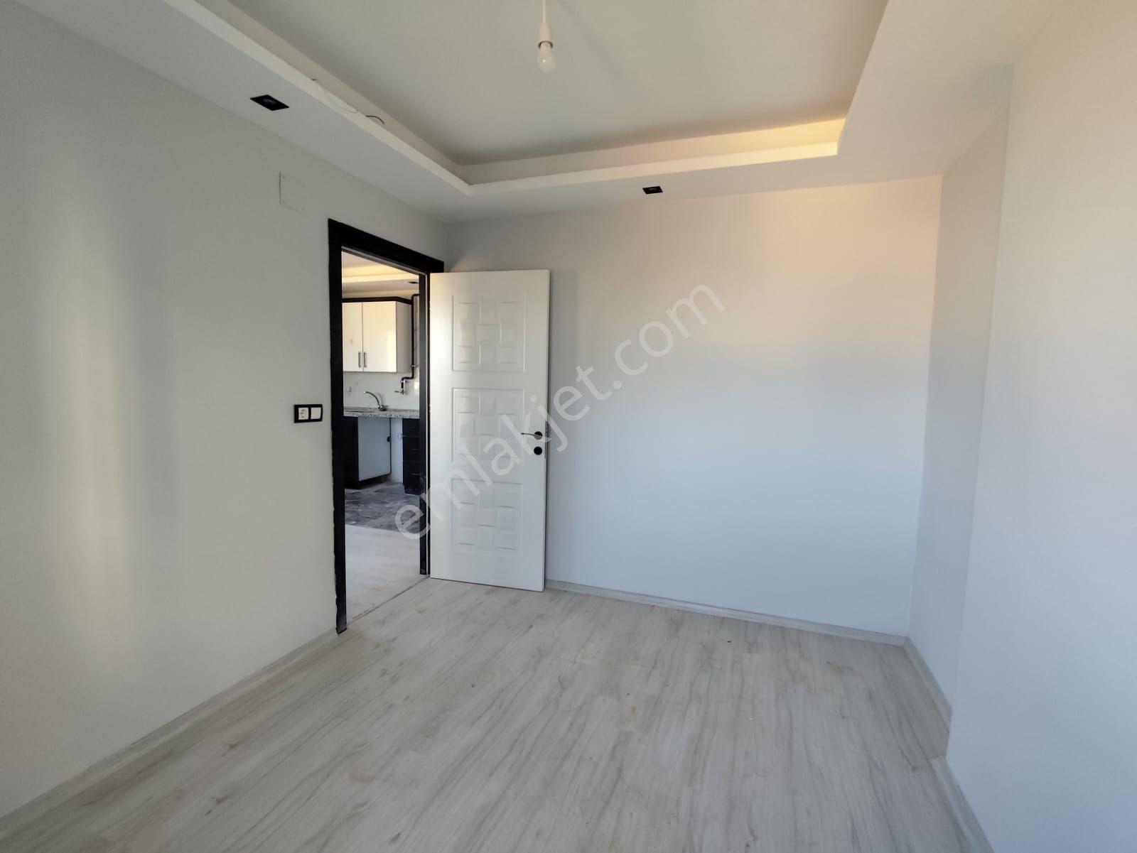 Sarıçam'da 1+1 Doğalgaz Kombili, Merkezi Konumda Kiralık Daire - Görsel 12