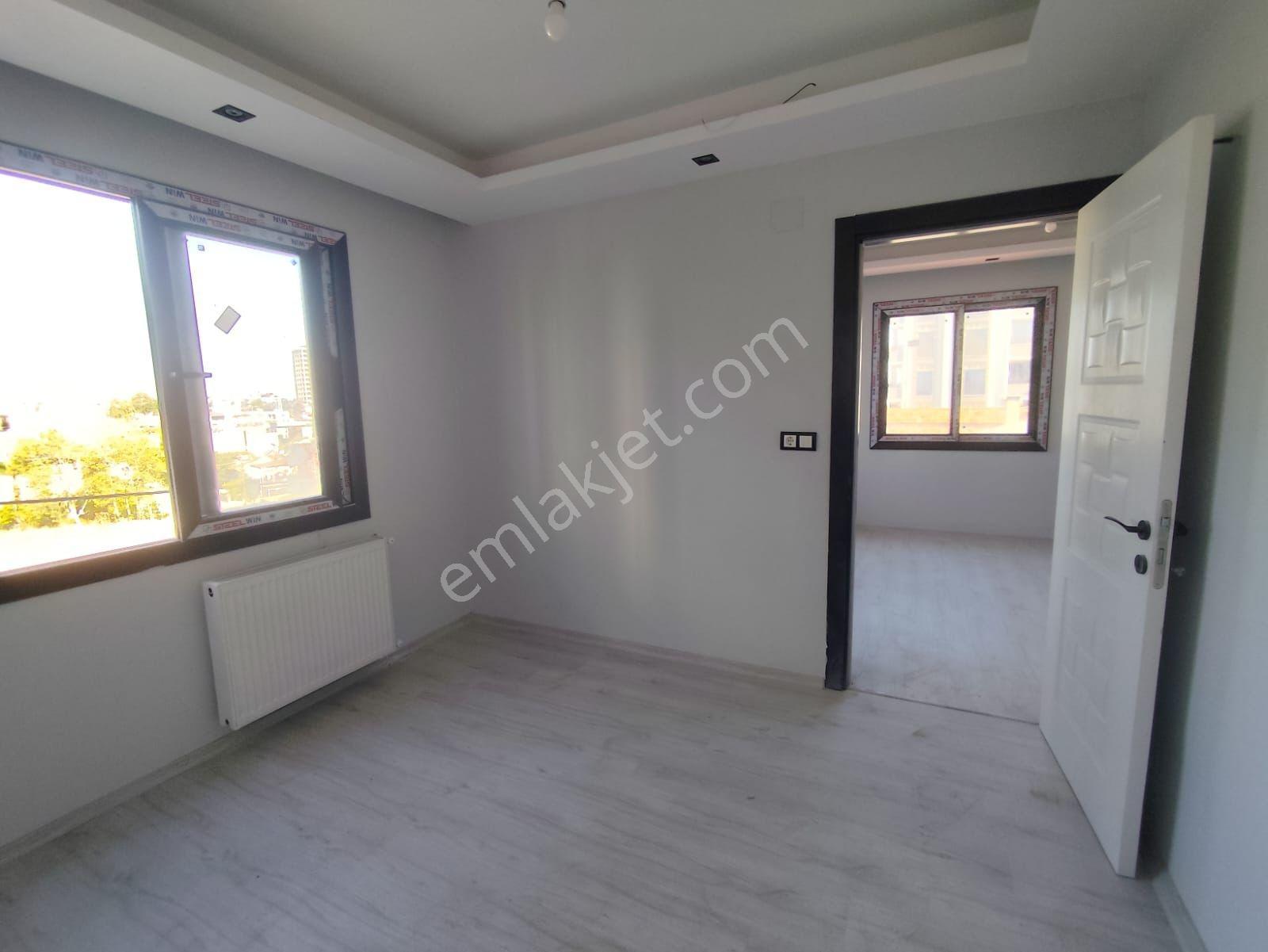 Sarıçam'da 1+1 Doğalgaz Kombili, Merkezi Konumda Kiralık Daire - Görsel 7