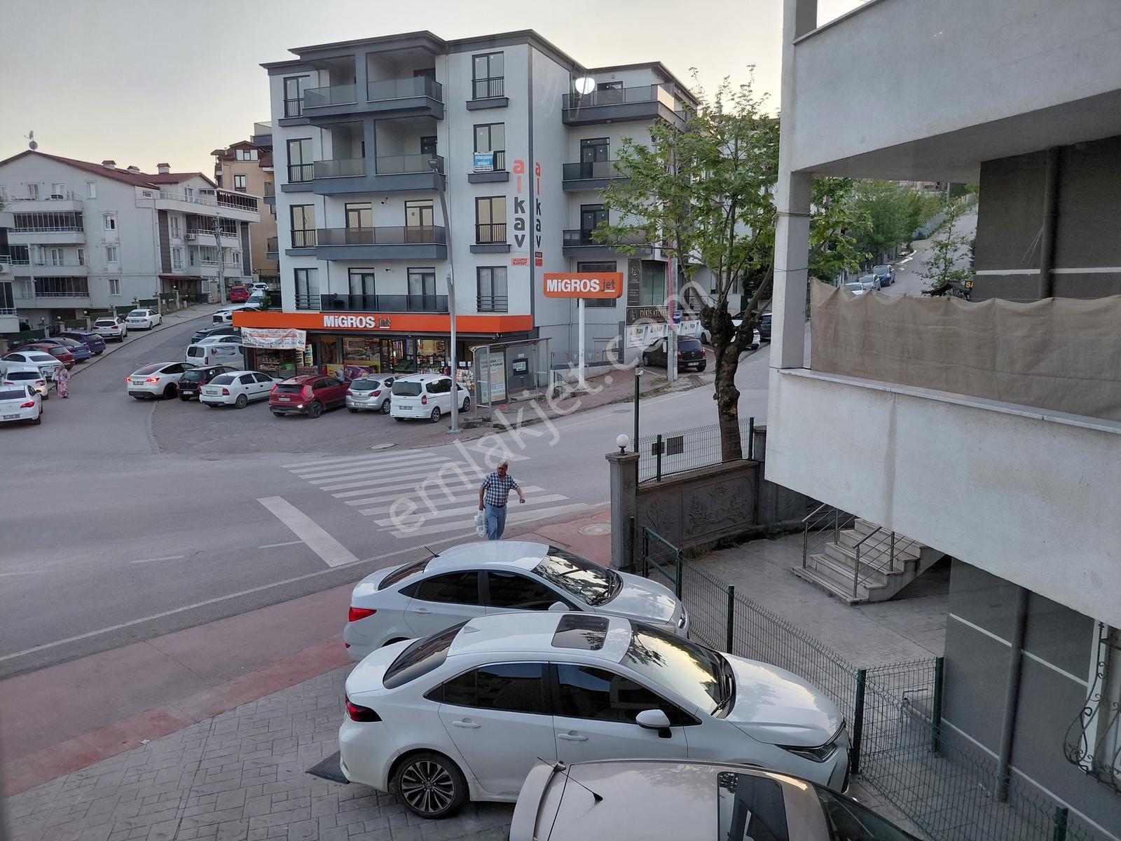 Tarcanlardan Kuruçeşmede Site İçi Full Yapılı 2+1 Satılık Daire - Görsel 6