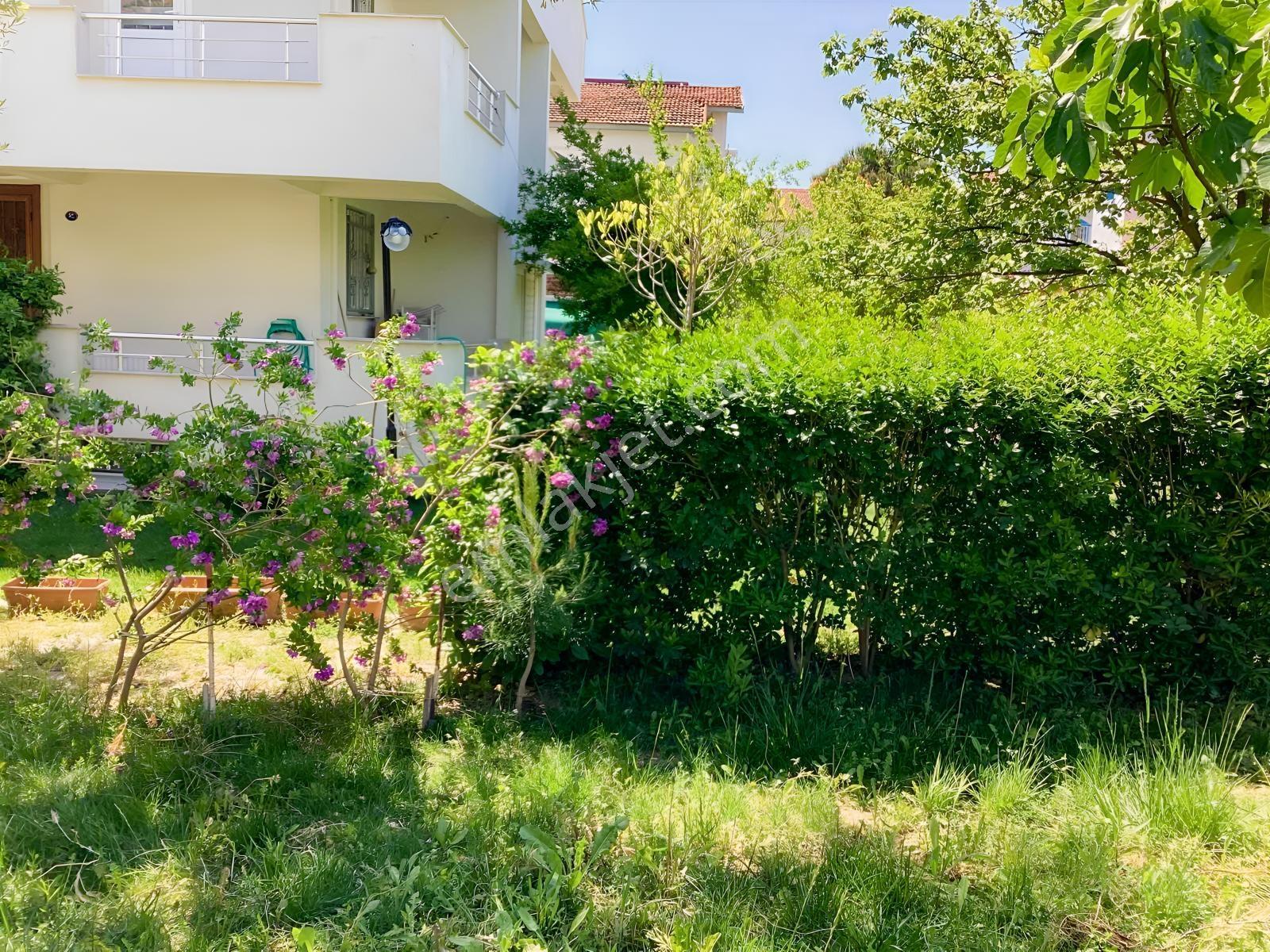 Çandarlı'da Kiralık Denize Yakın Bahçeli Villa - Görsel 16
