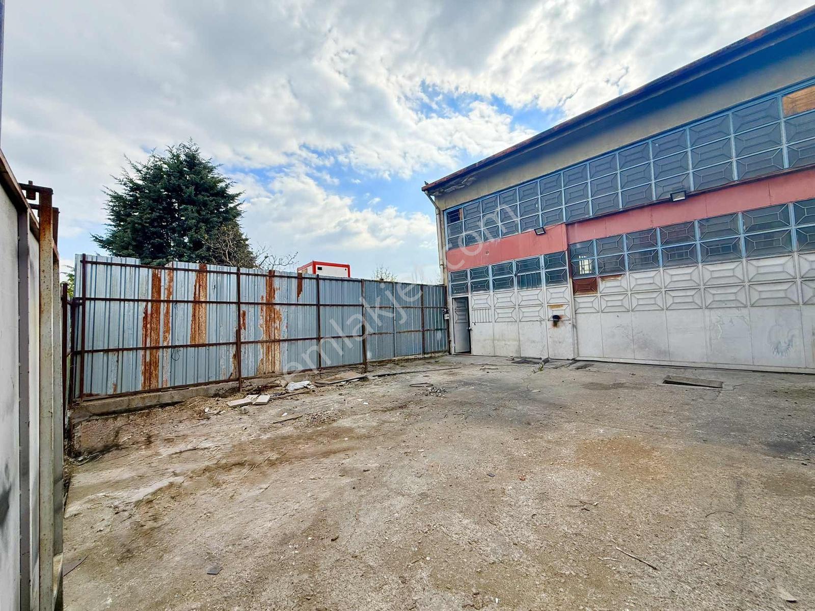 21. Cadde Cepheli Otoparklı Köşe Büyük Dükkan "tır Yaklaşabilir" - Görsel 3