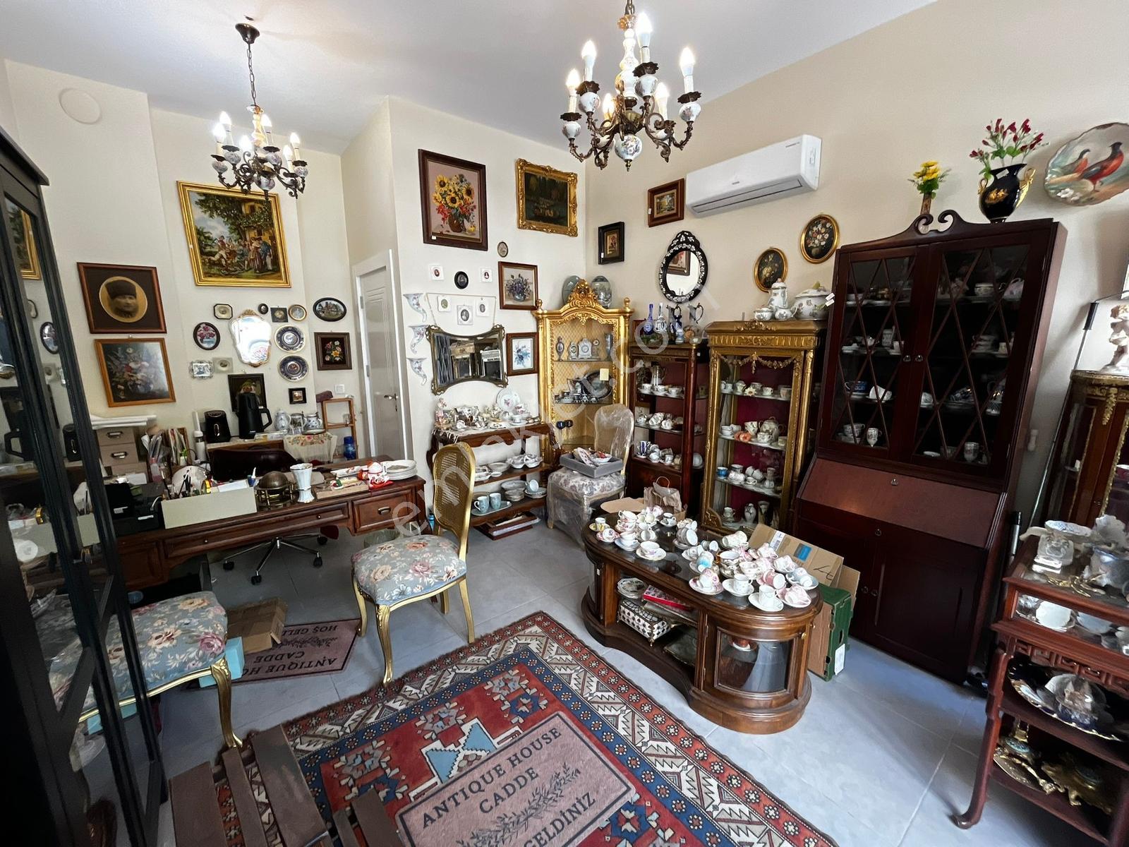 Caddebostan Kadir Ağa Caddesinde Yüksek Yaya Trafikli Butik Dük - Görsel 2
