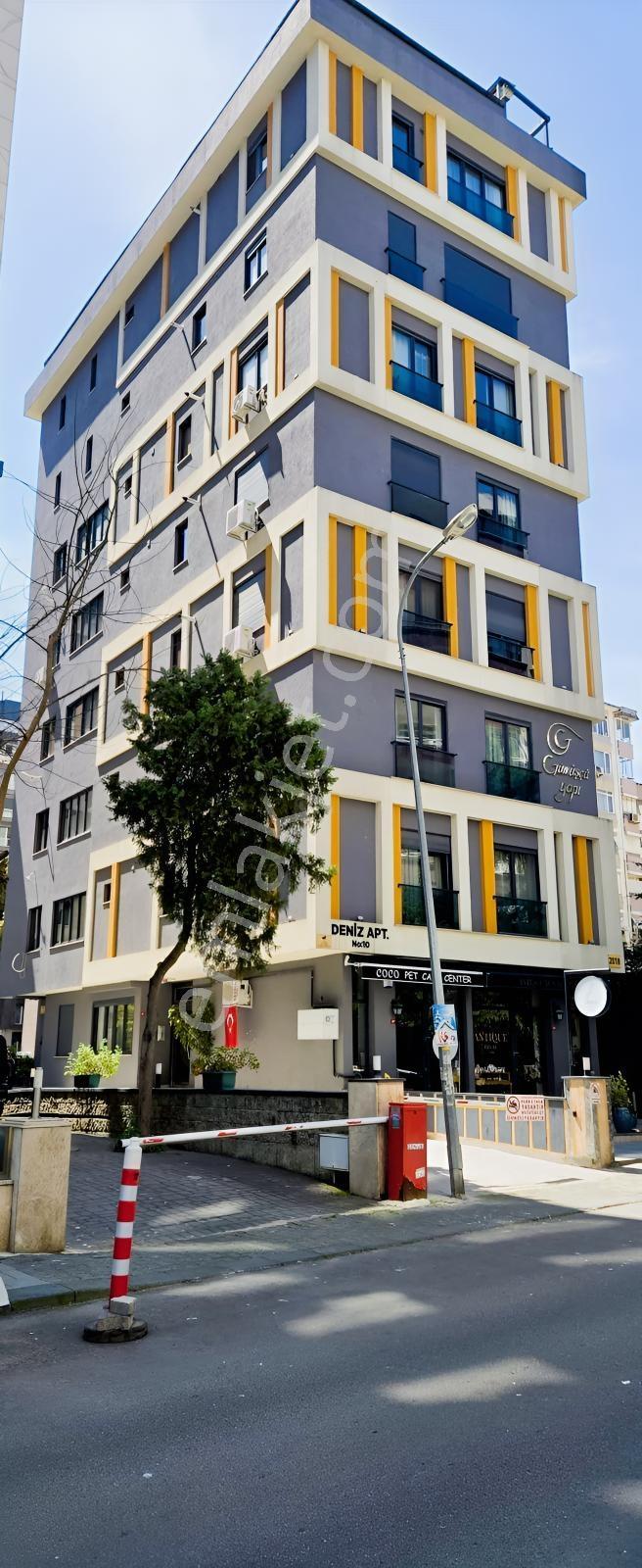 Caddebostan Kadir Ağa Caddesinde Yüksek Yaya Trafikli Butik Dük - Görsel 23