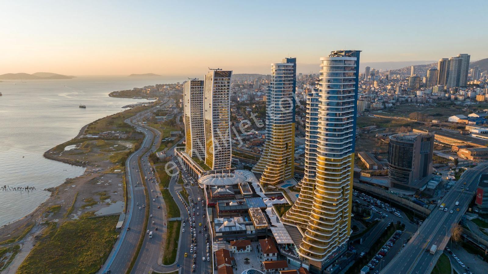 Kaçmaz Emlaktan İstmarina Satılık 1+0 Yüksek Kat Kare Plan - Görsel 11