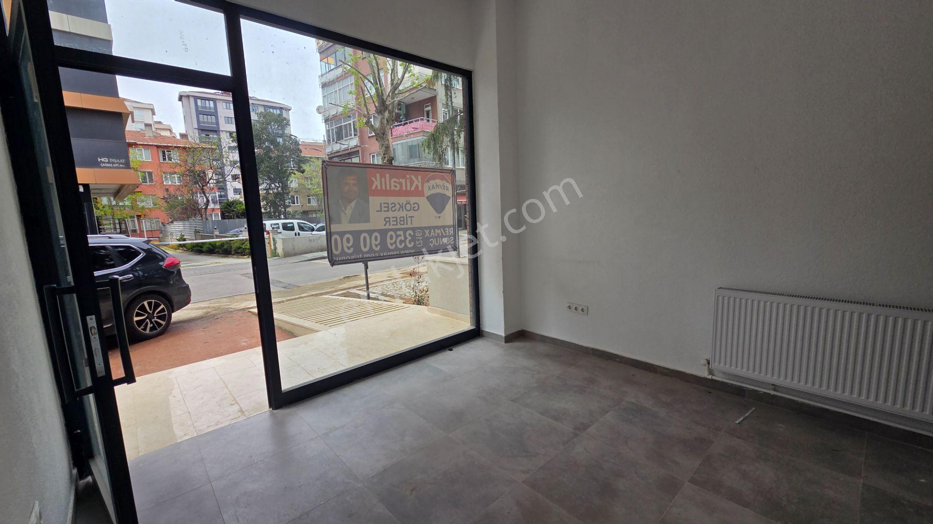 Feneryolu Gazimuhtarpaşa Sokağında, Kiralık 16m2 Dükkan & Mağaza - Görsel 3