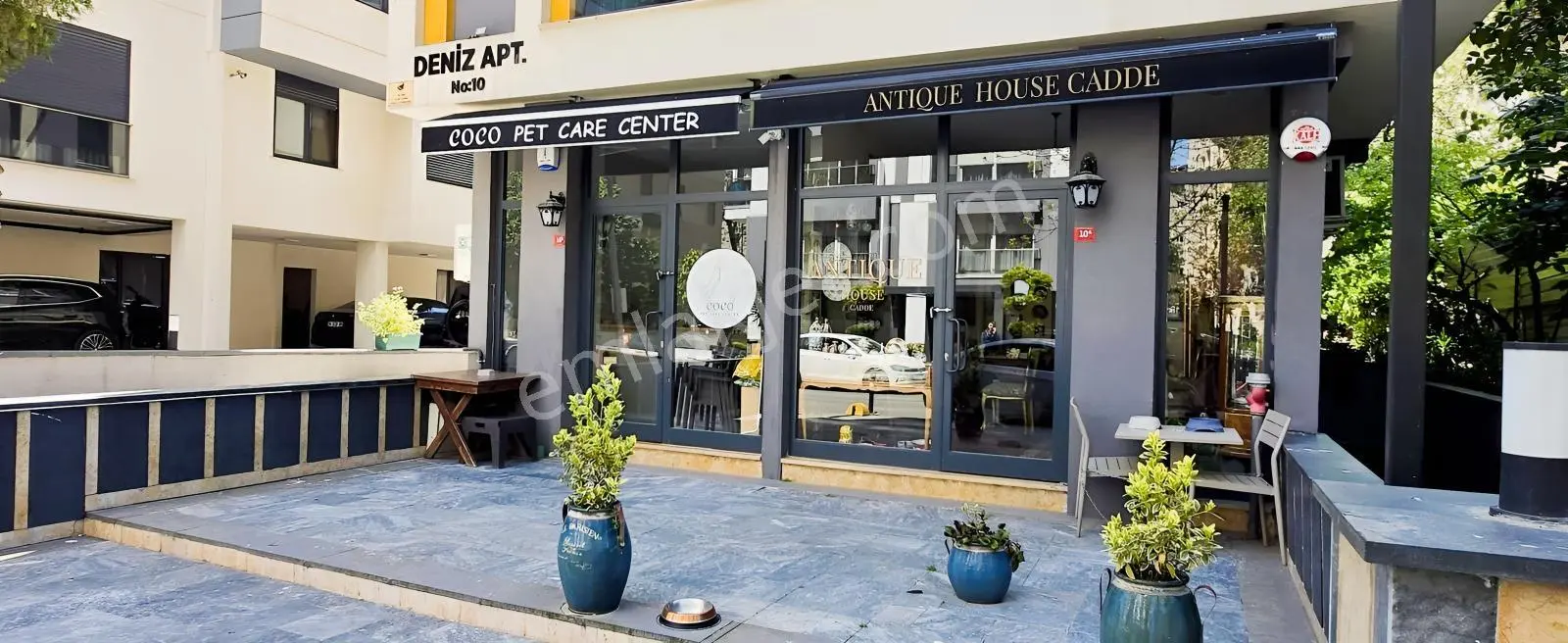 Caddebostan Kadir Ağa Caddesinde Ayrı Tapulu 2 Dükkan