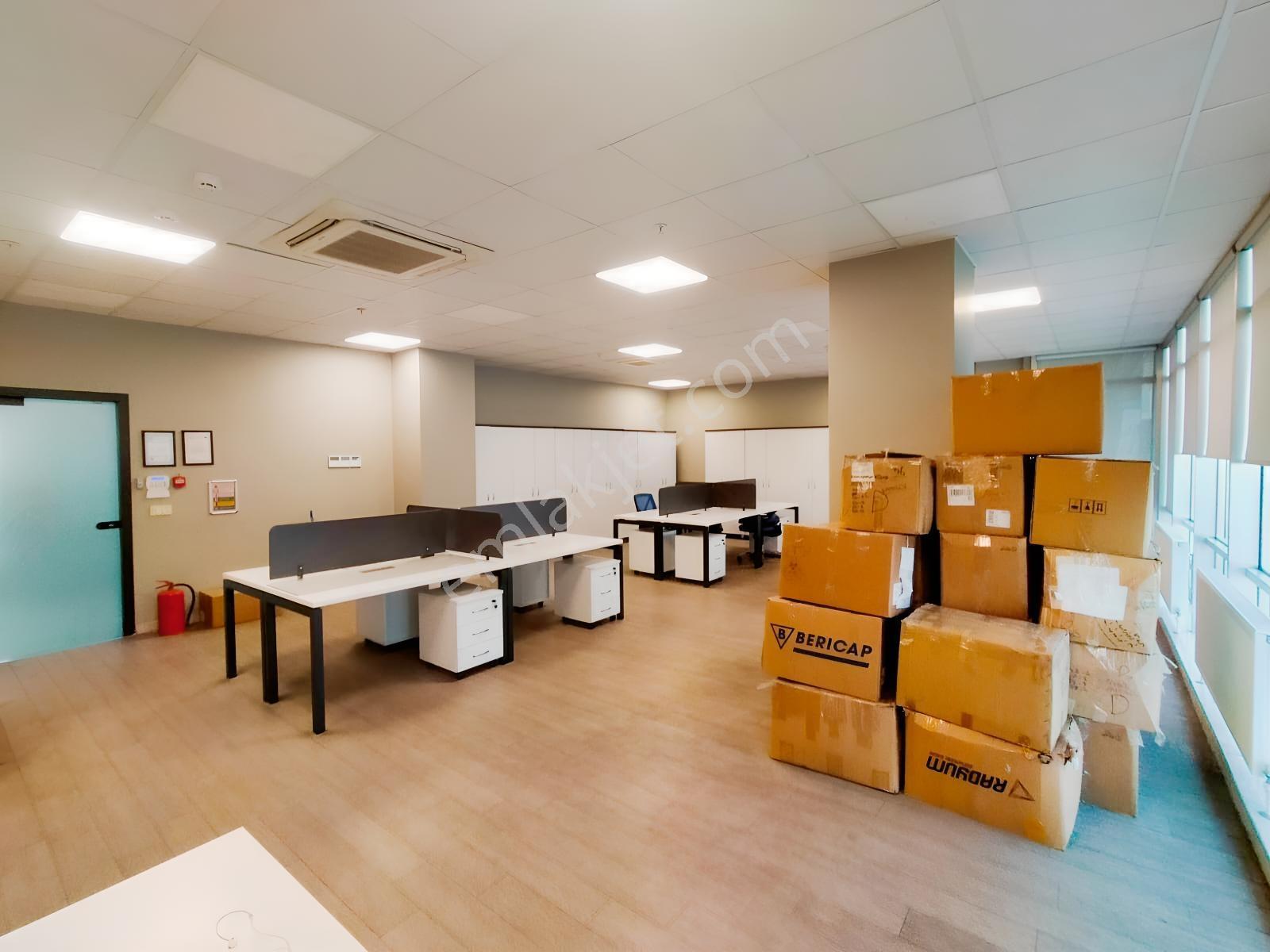 Beylikdüzü Beykent Keleş Plaza Lüks Kiralık Ofis 85 M2 - Görsel 9