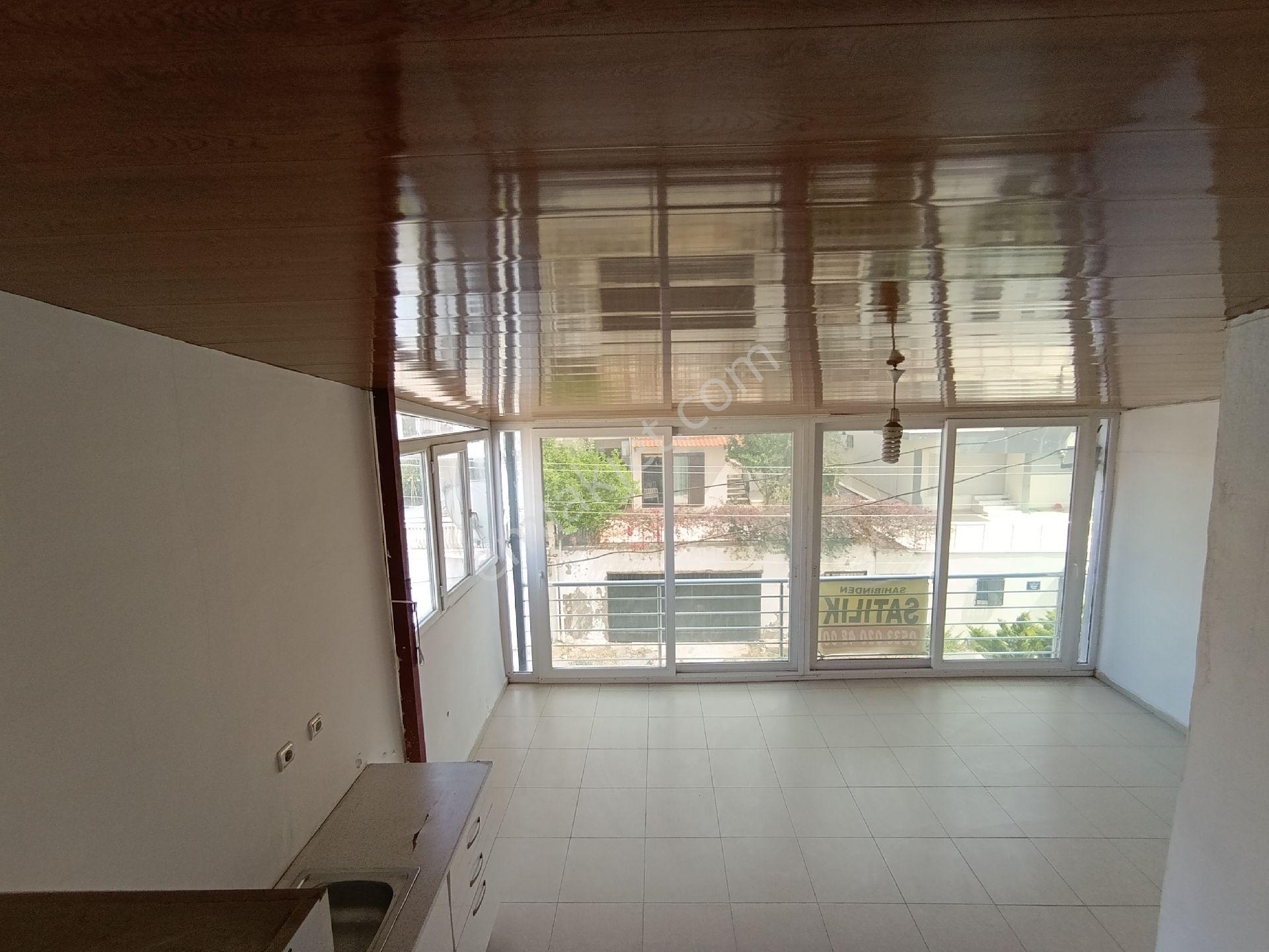 Kuşadası Merkez'de Mükemmel Lokasyon'da İş Yerine Uygun 6+2 Fourleks Satılık Villa - Görsel 29