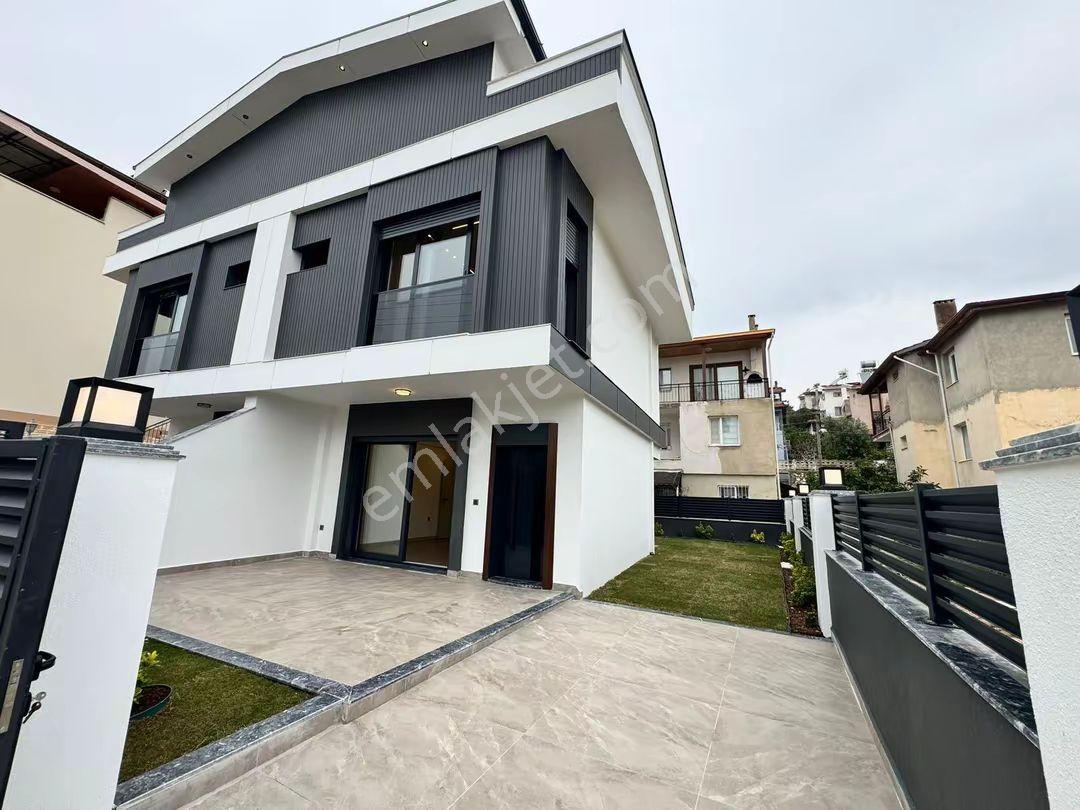 İzmir Menderes Gümüldür De Fırsat Villa - Görsel 35