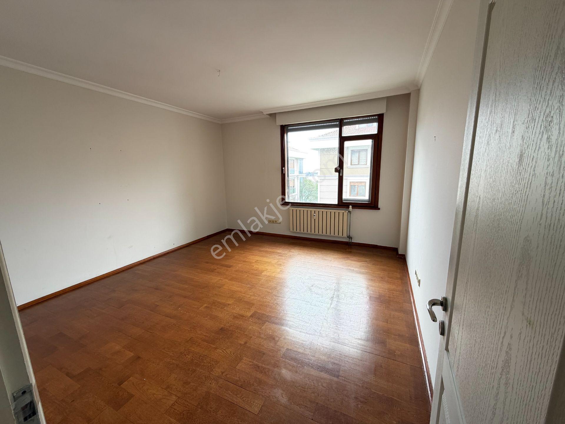 Moda Sahil'de 200m2 Kısmi Manzaralı 2 Banyolu 2.kat Kiralık 4+1 - Görsel 9