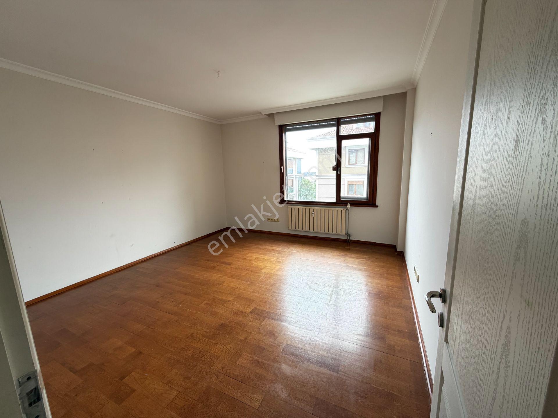 Moda Sahil'de 200m2 Kısmi Manzaralı 2 Banyolu 2.kat Kiralık 4+1 - Görsel 8