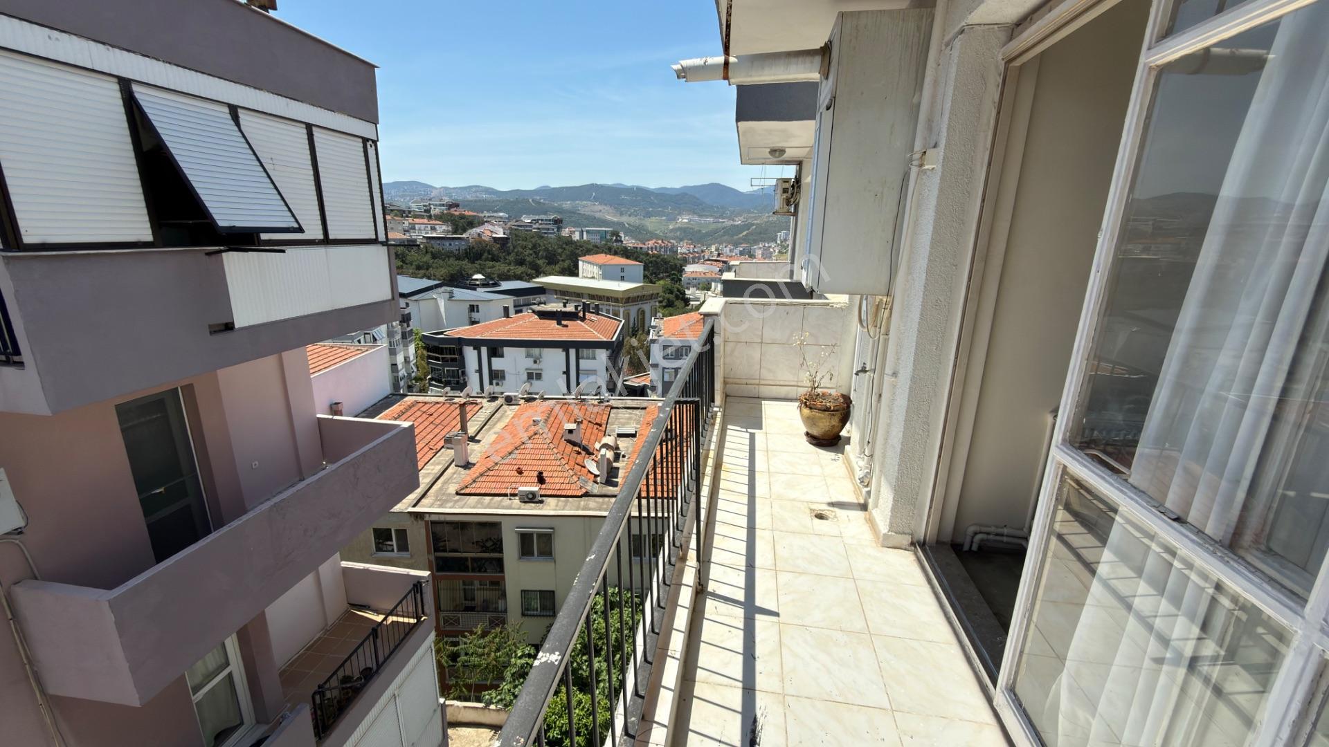 Basın Sitesi’nde Deniz Manzaralı Metroya Yakın Satılık 3+1daire - Görsel 8